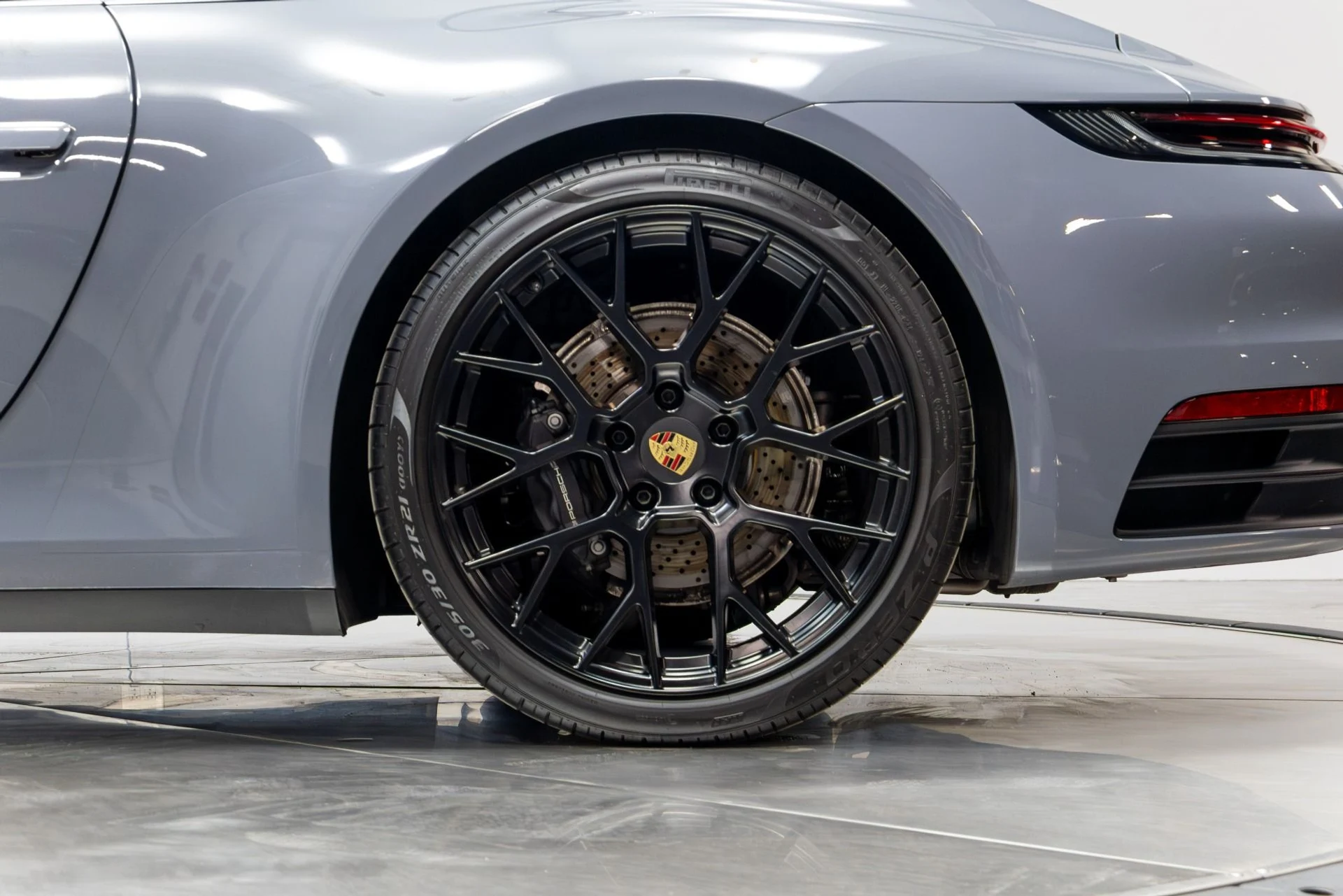 mph044_2640654476_Used_2024_Porsche_911_1774039904_30b70d0a13