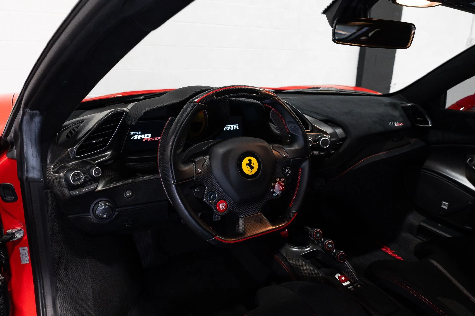 mph044_2679495290_Used_2020_Ferrari_488_Pista_1758067155_972e350574