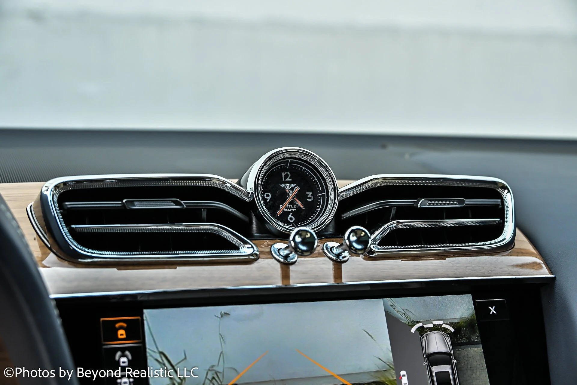 mph044_2689965121_5ac844b3055e99de8d22eedc819838d4x_22f1f68509