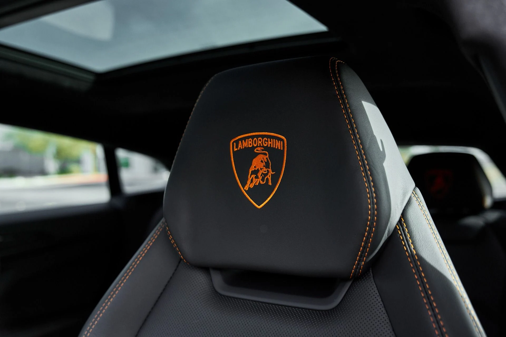 mph044_2702868464_Used_2022_Lamborghini_Urus_1766457421_755a498a0c