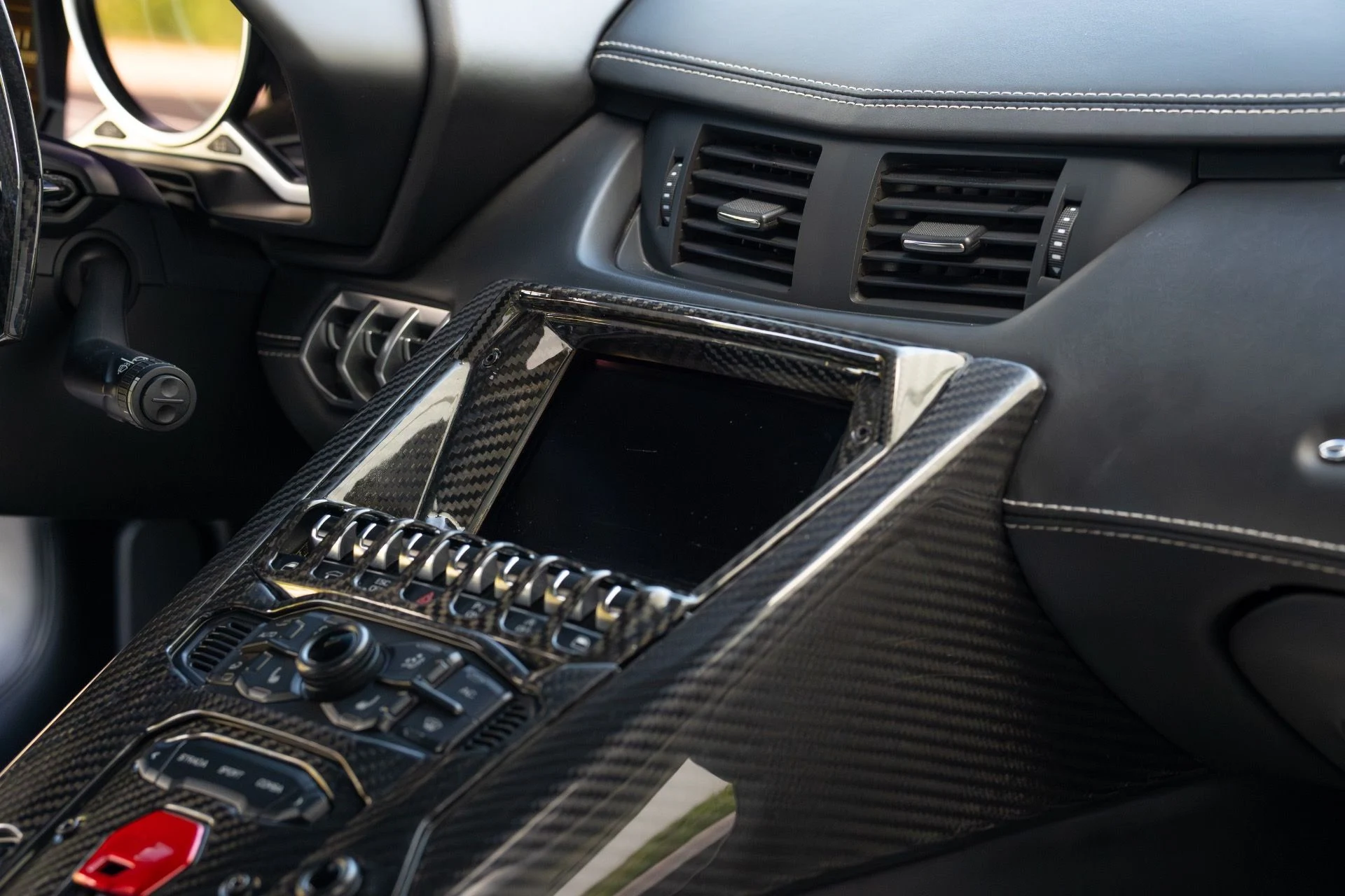 mph044_2713079991_Used_2015_Lamborghini_Aventador_LP_700_4_1755636839_70aab6c405