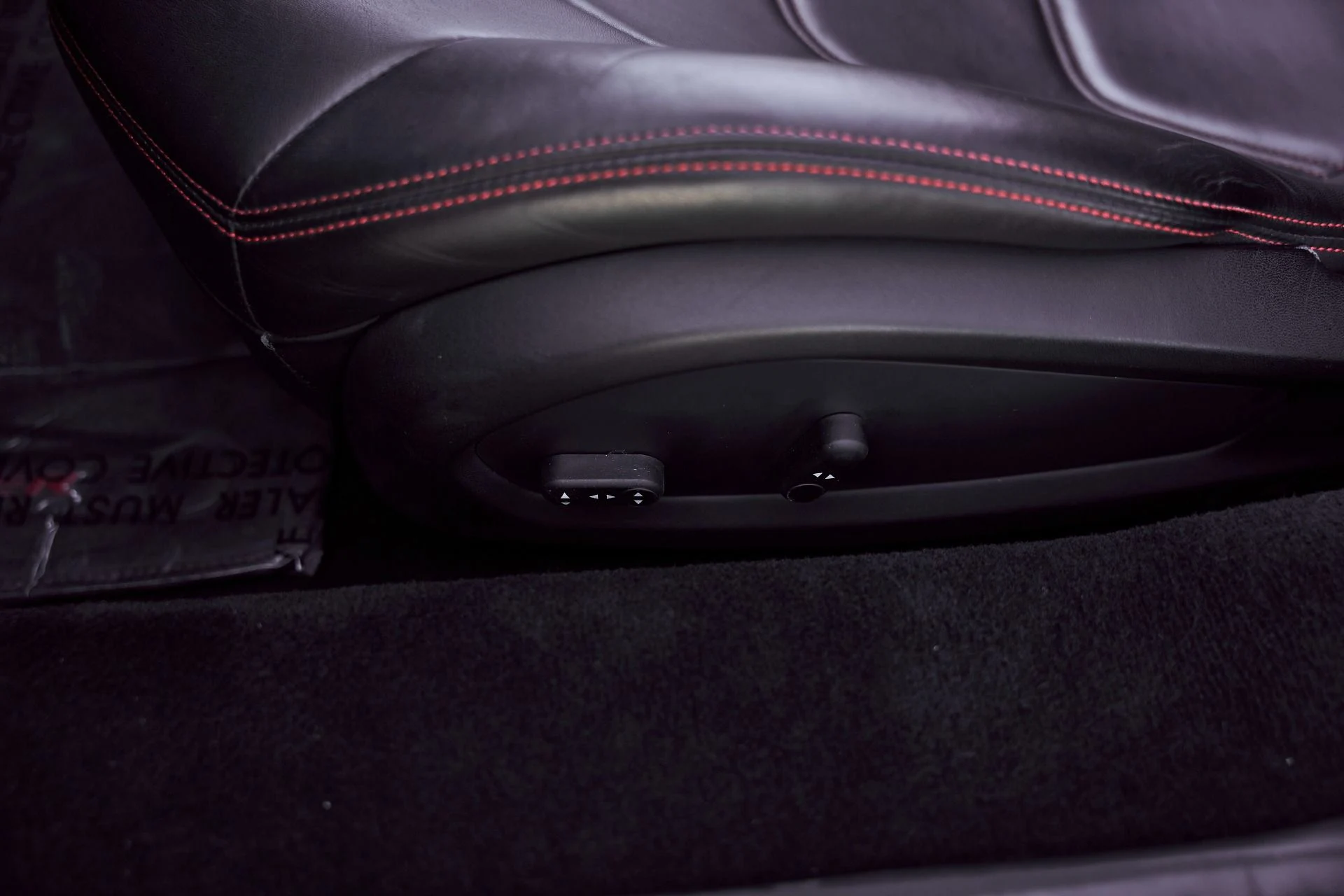 mph044_2735092974_Used_2019_Ferrari_488_Spider_Base_1766024973_ebea843d7a