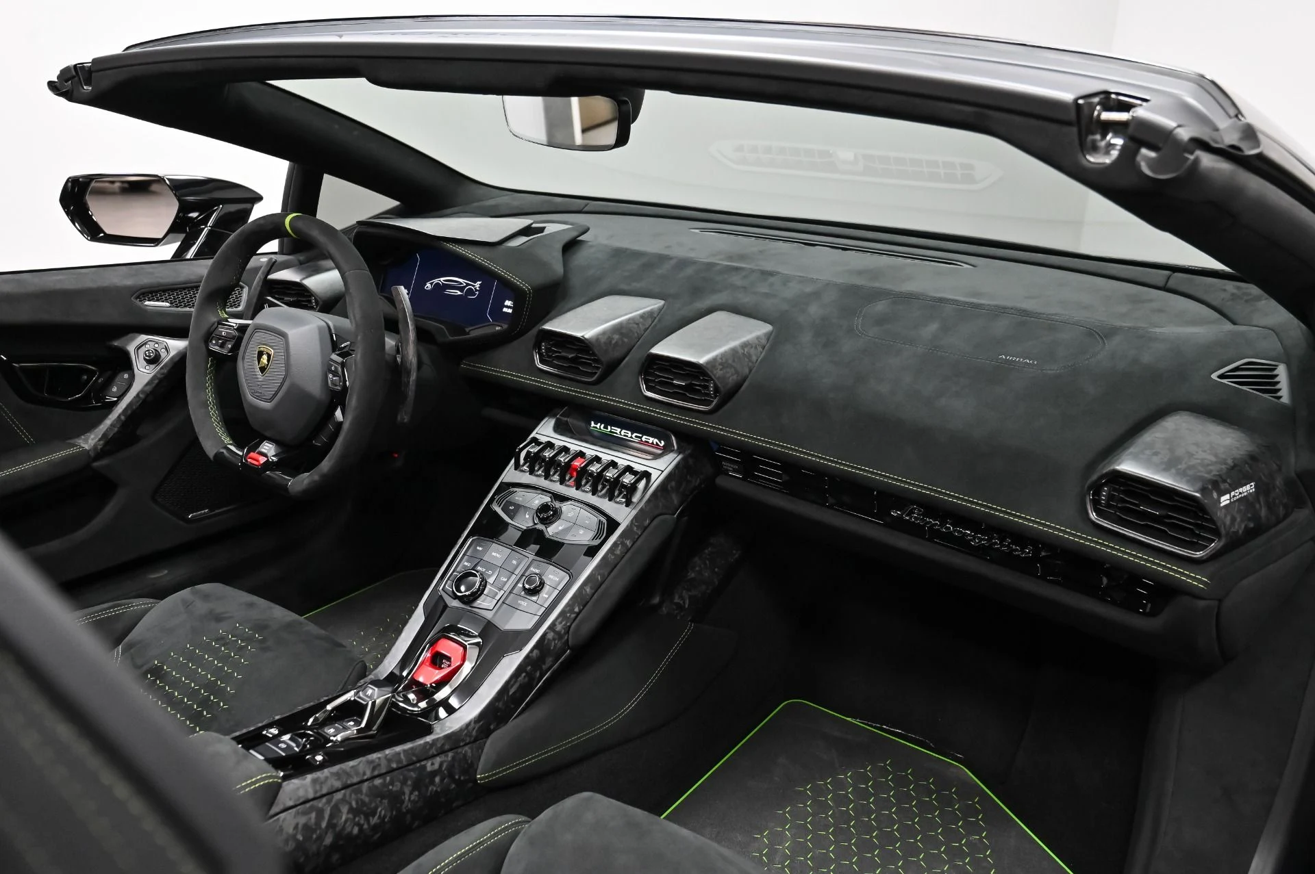 mph044_2739312916_Used_2019_Lamborghini_Huracan_Performante_1756916743_2b97845a6f