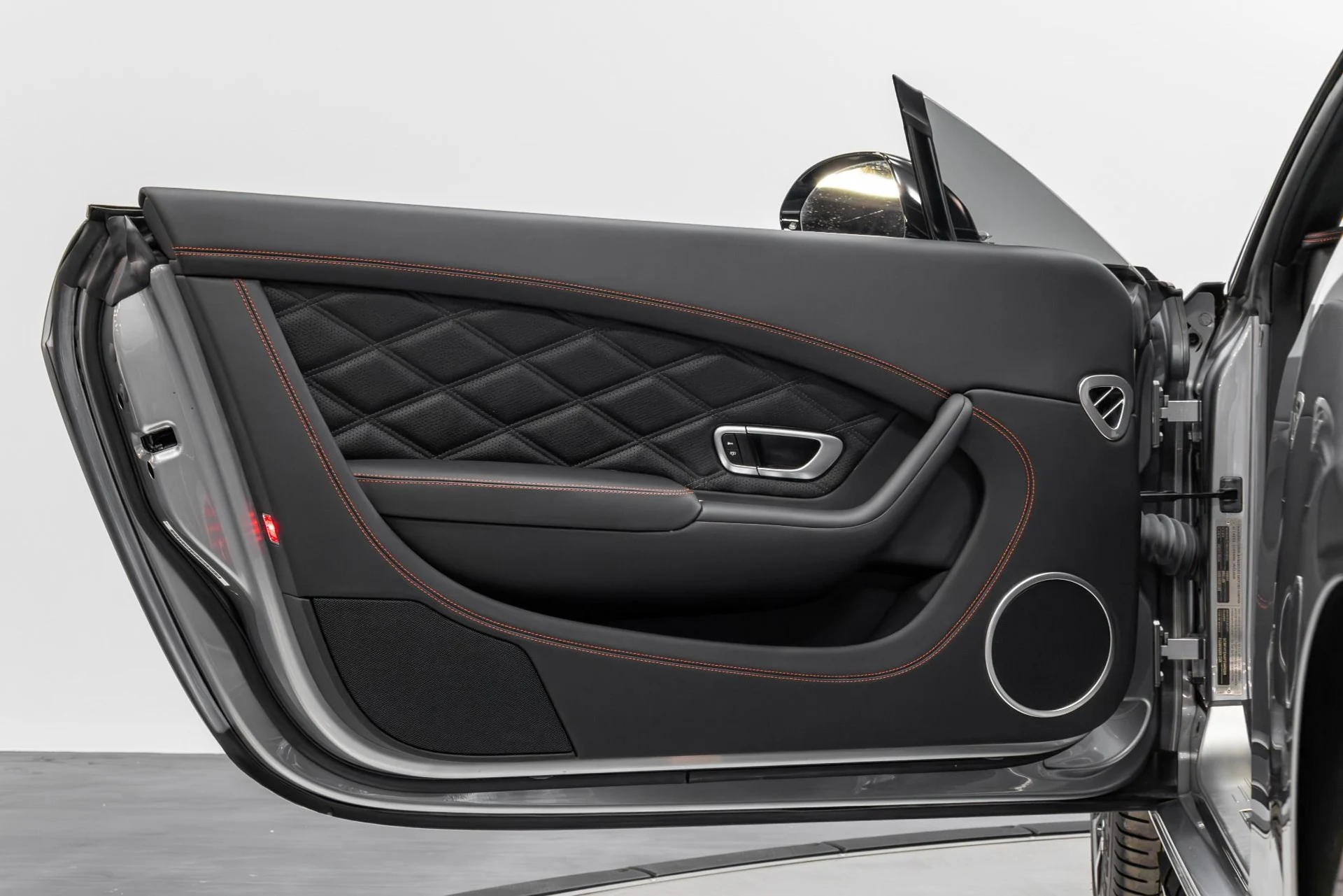 mph044_2743858693_Used_2015_Bentley_Continental_GT_V8_S_1770244632_ad6c94d977