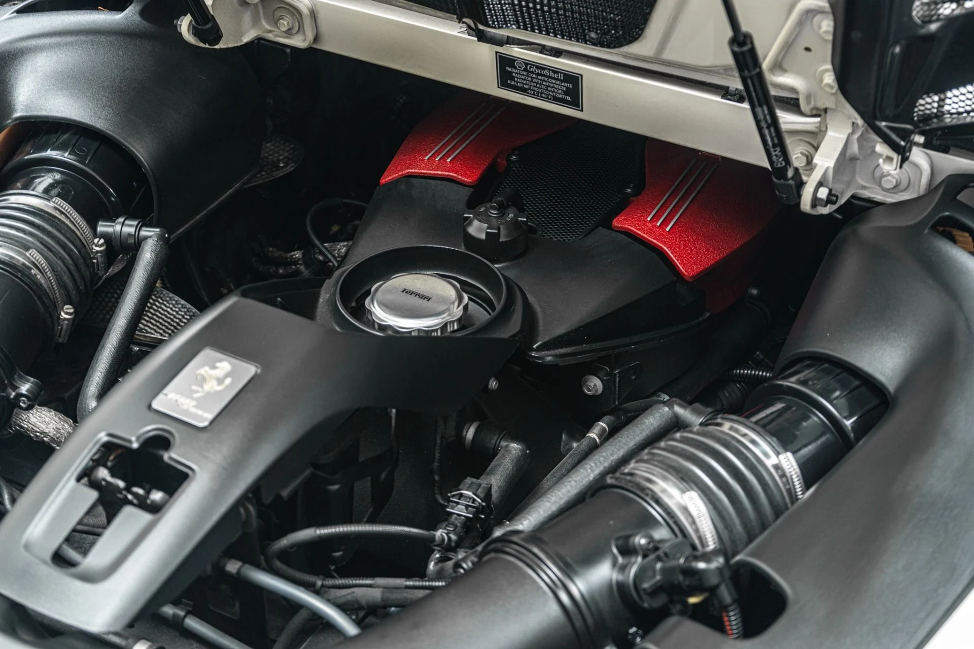 mph044_2743945564_Used_2018_Ferrari_488_Spider_1783615982_959deed338