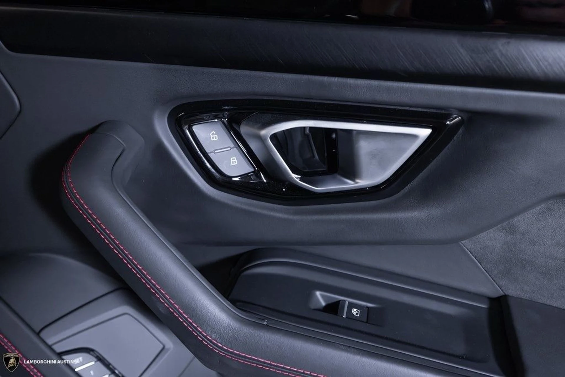 mph044_2753306102_95e7c7ff99f2947fa1b243b3b7275034x_2190a421f9