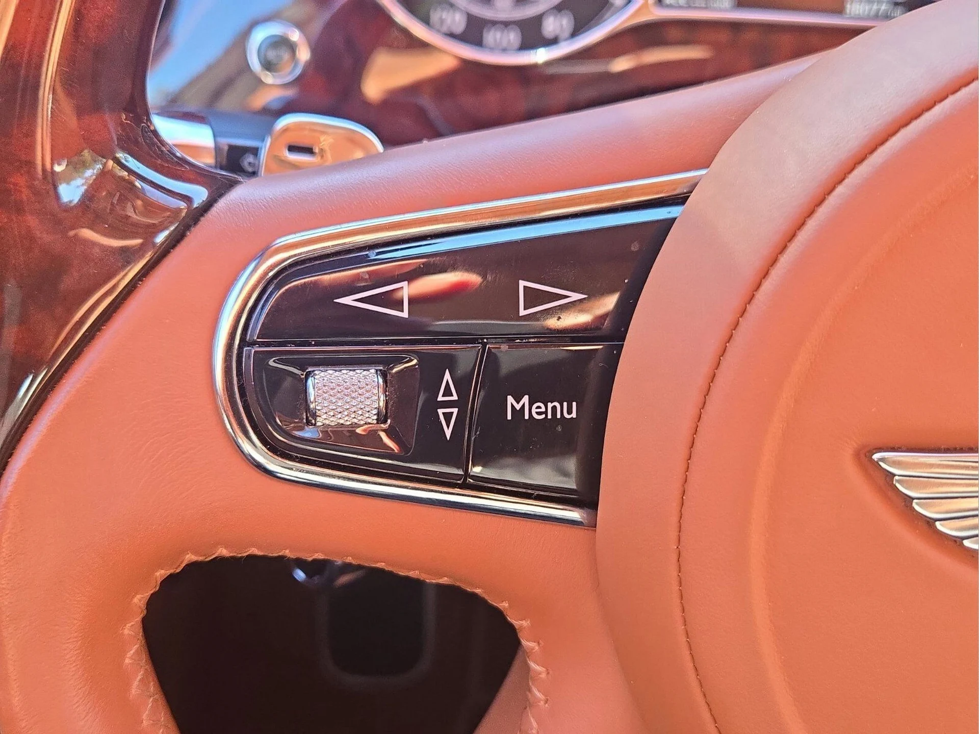 mph044_2770277270_311283f0a039f017a00704621701e55cx_dcf73c5818