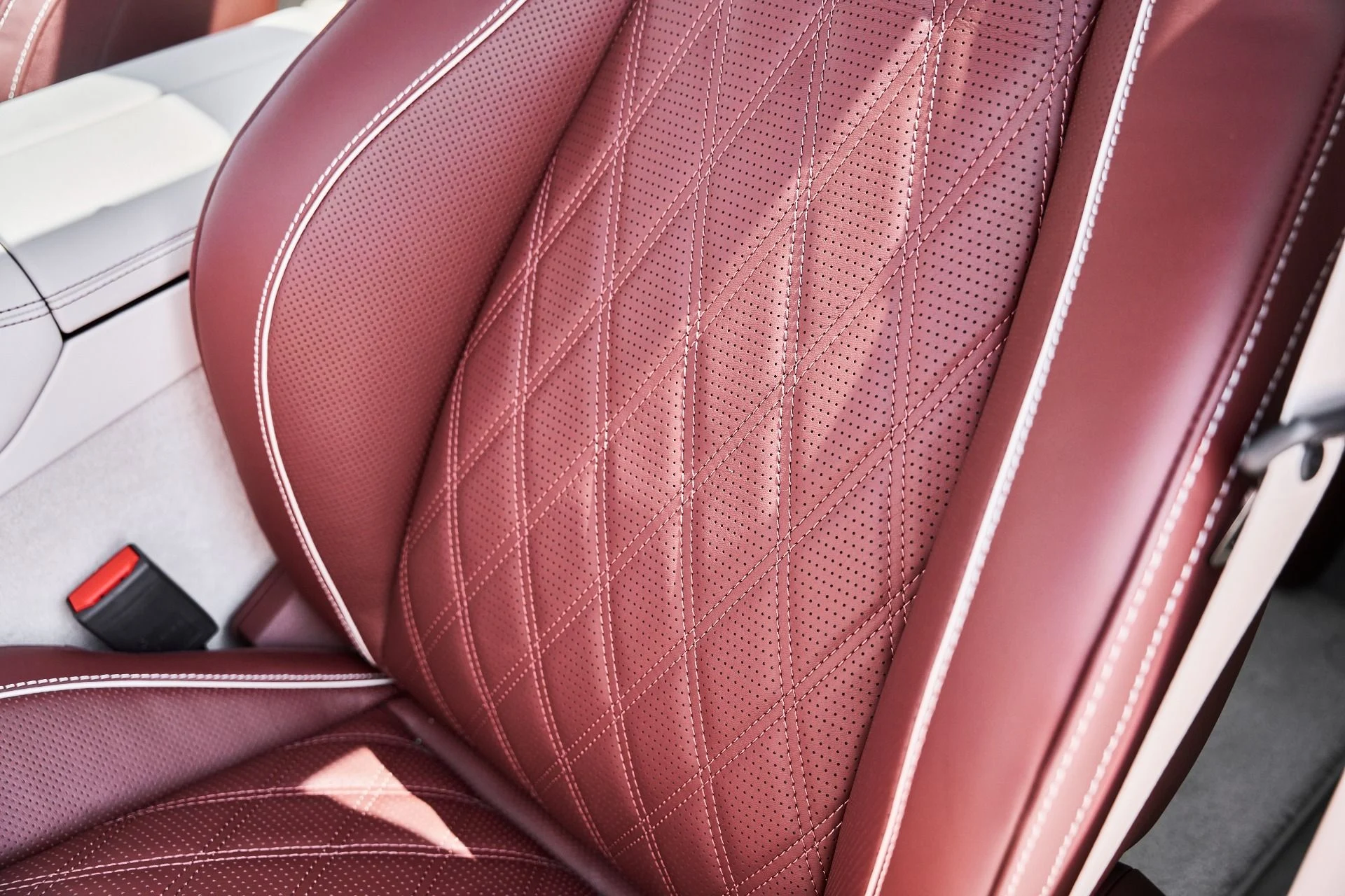 mph044_2795268861_Used_2026_Mercedes_Benz_GLS_Maybach_GLS_600_1776732804_a84ea1d13d