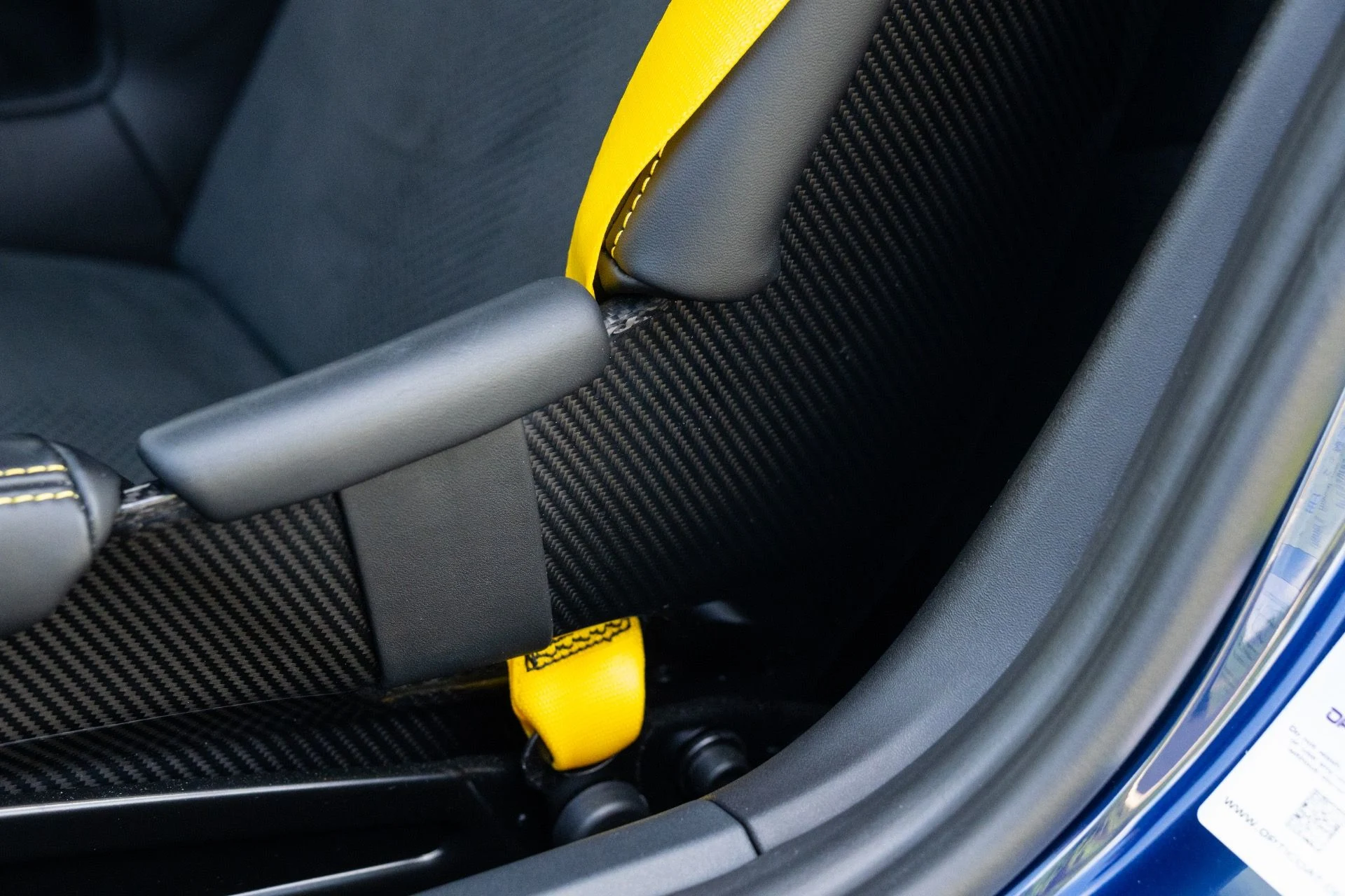 mph044_2798793738_Used_2024_Porsche_718_Cayman_GT_4_RS_1775021157_27c4245569