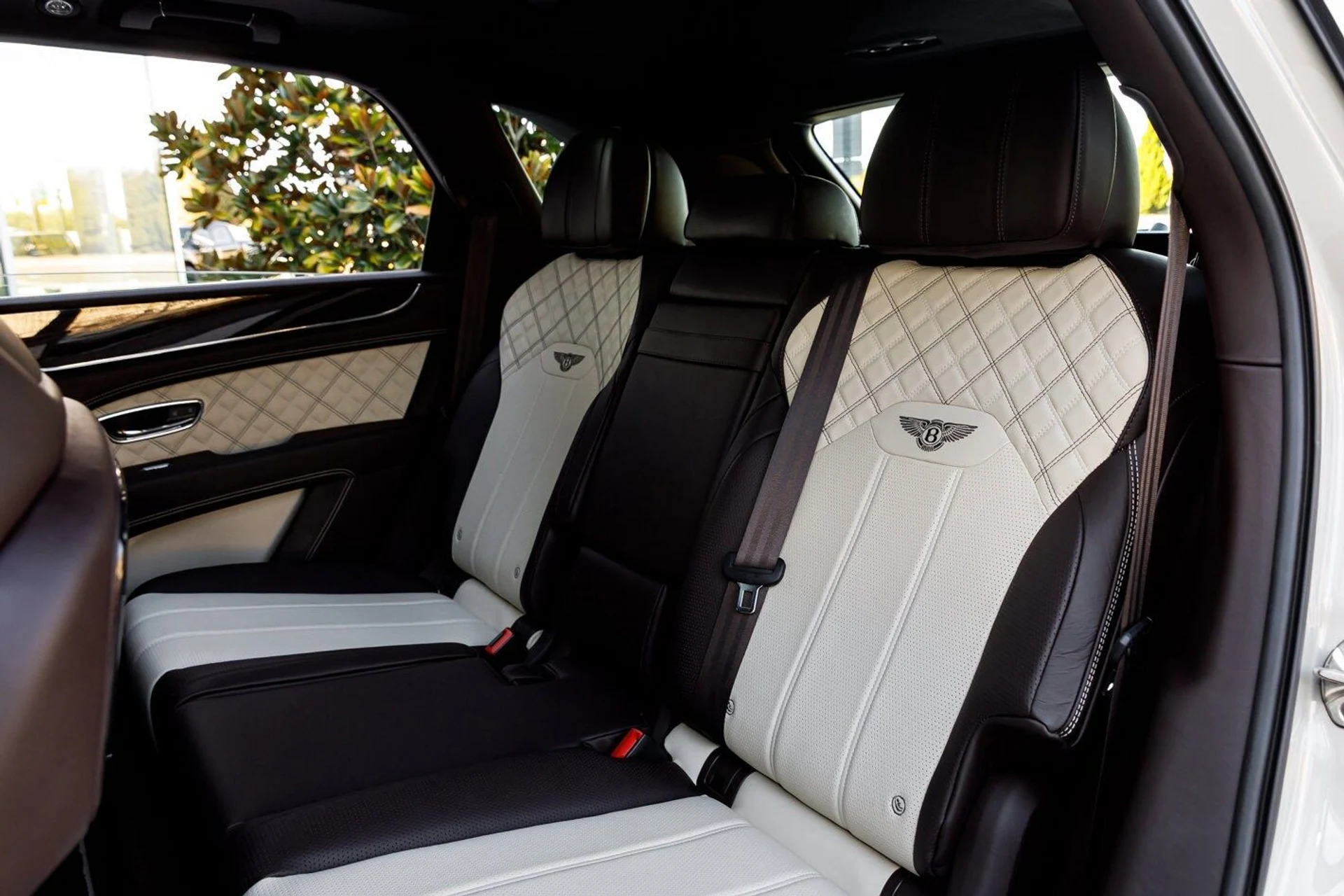 mph044_2826224182_97938e408d314503ee755c2a3e5c394ax_b8b9085bae