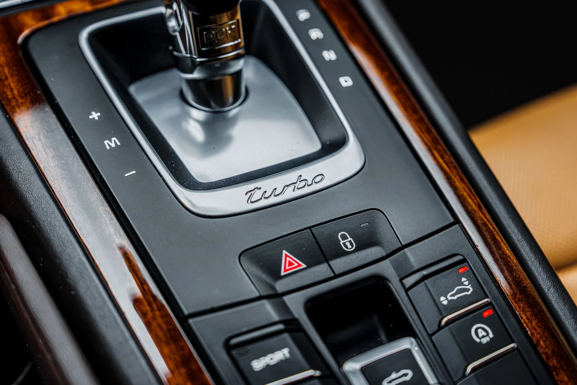 mph044_2829618101_Used_2015_Porsche_911_Turbo_S_1783626527_e646782ada
