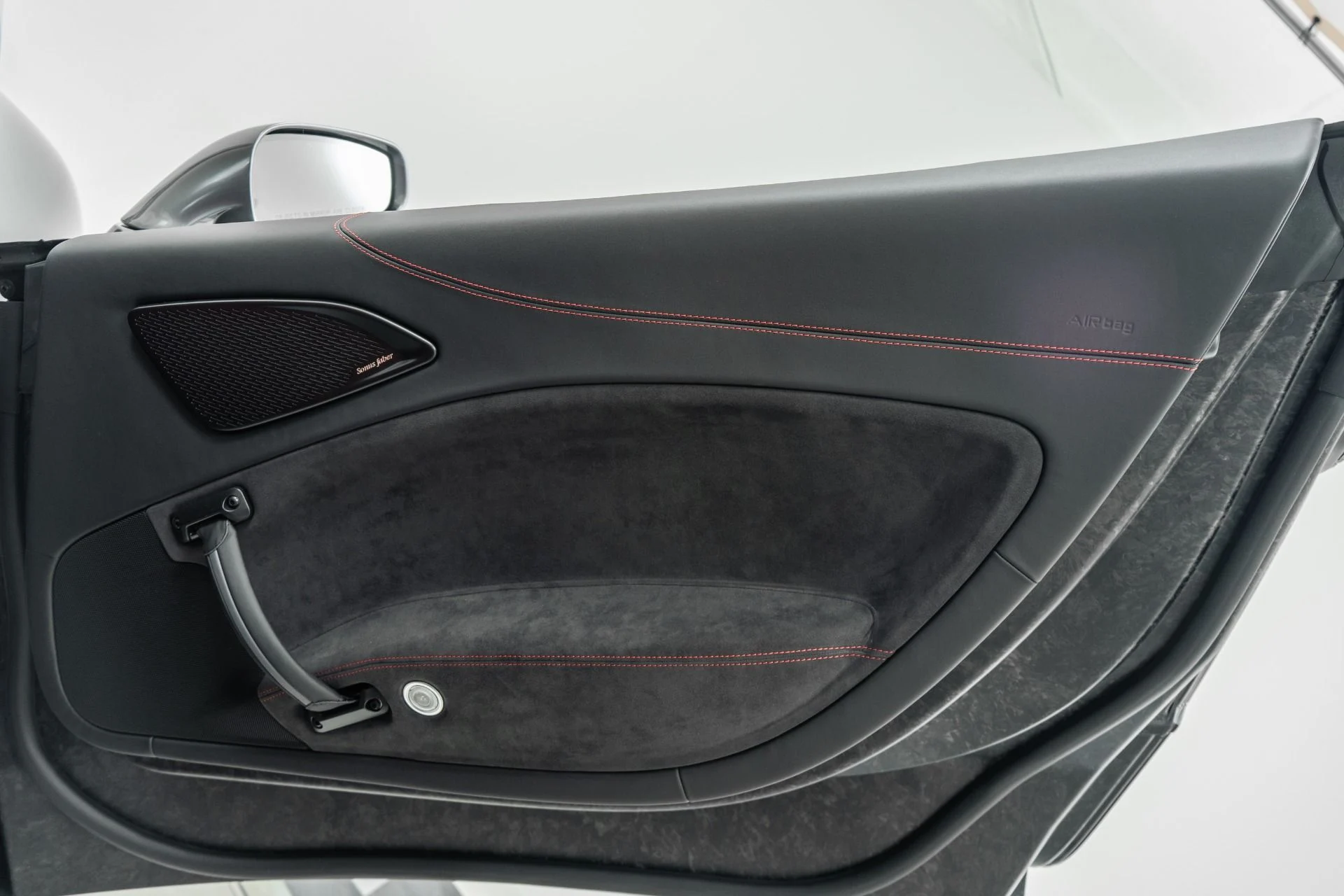 mph044_2839166088_Used_2023_Maserati_MC_20_Cielo_351_Miles_Lightweight_Racing_Seats_Interior_Carbon_Fiber_Package_1774034660_0b41f6df1d