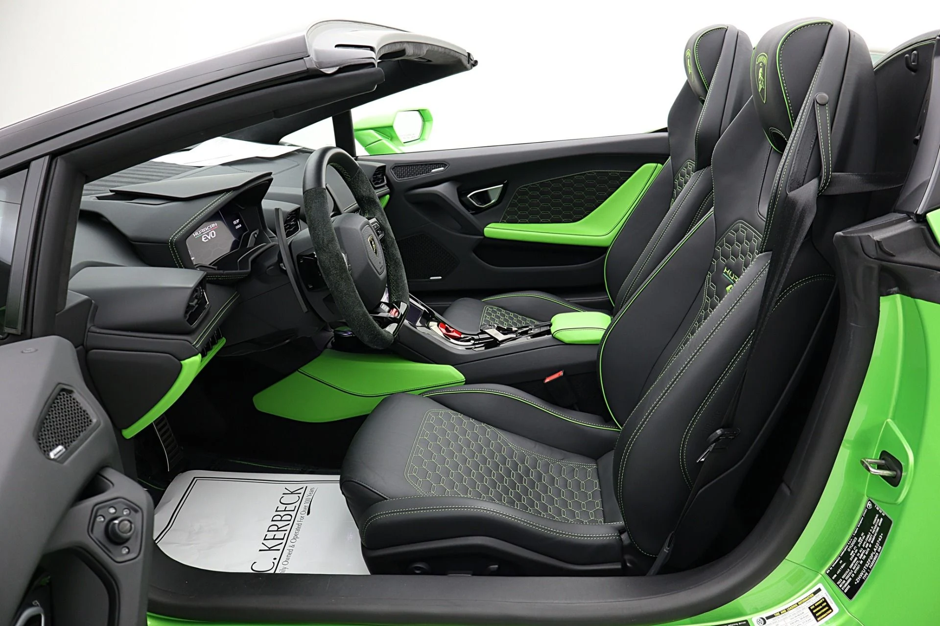mph044_2863173647_Used_2023_Lamborghini_Huracan_EVO_Spyder_RWD_SELEZIONE_PRE_OWNED_CERTIFIED_72b065f9ef