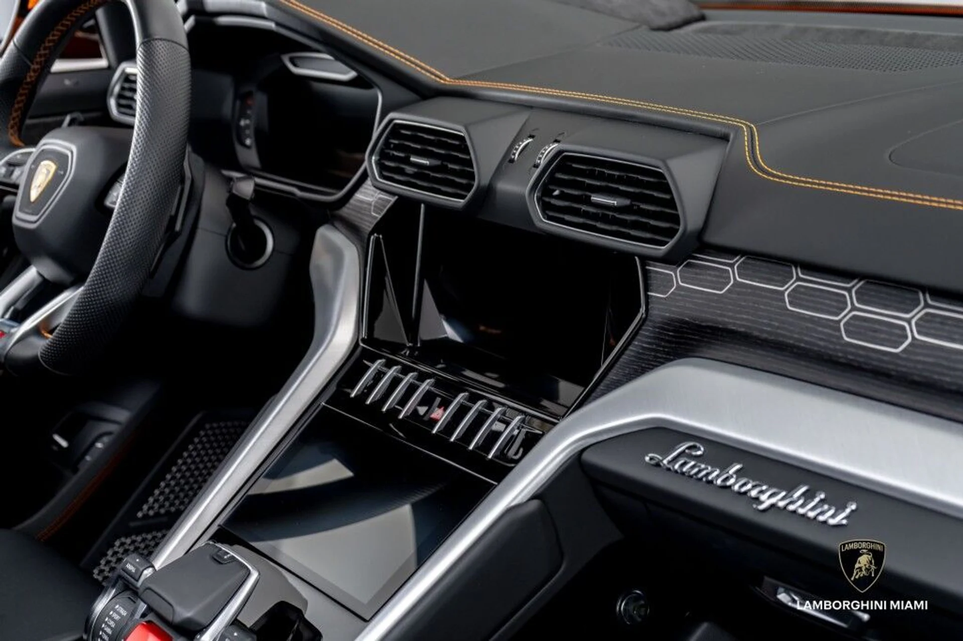 mph044_2864406208_4f2750a0570516d4d3696912843bc925_d39d8e4e84