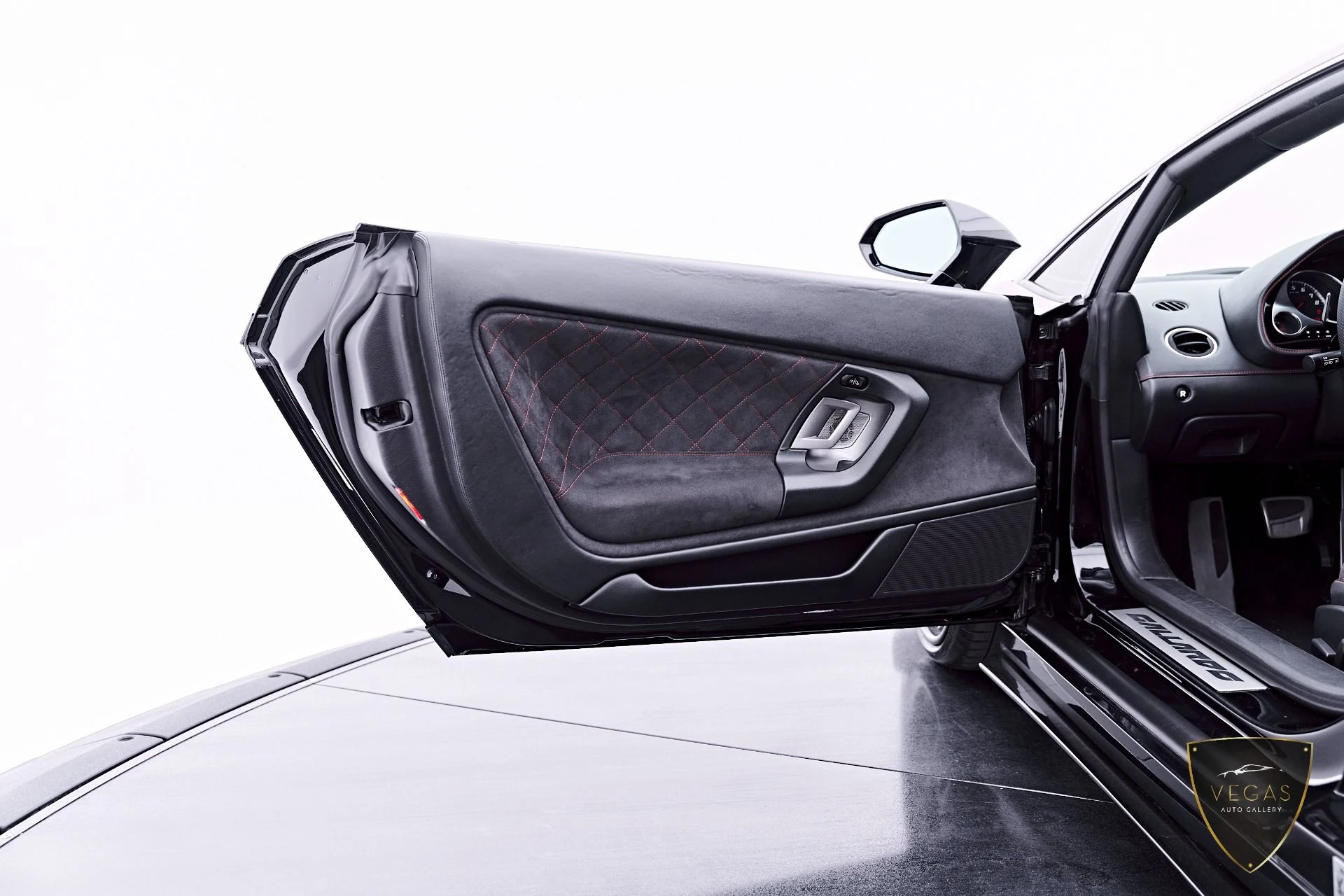 mph044_2866117474_Used_2013_Lamborghini_Gallardo_LP_550_2_1782343858_7311746245