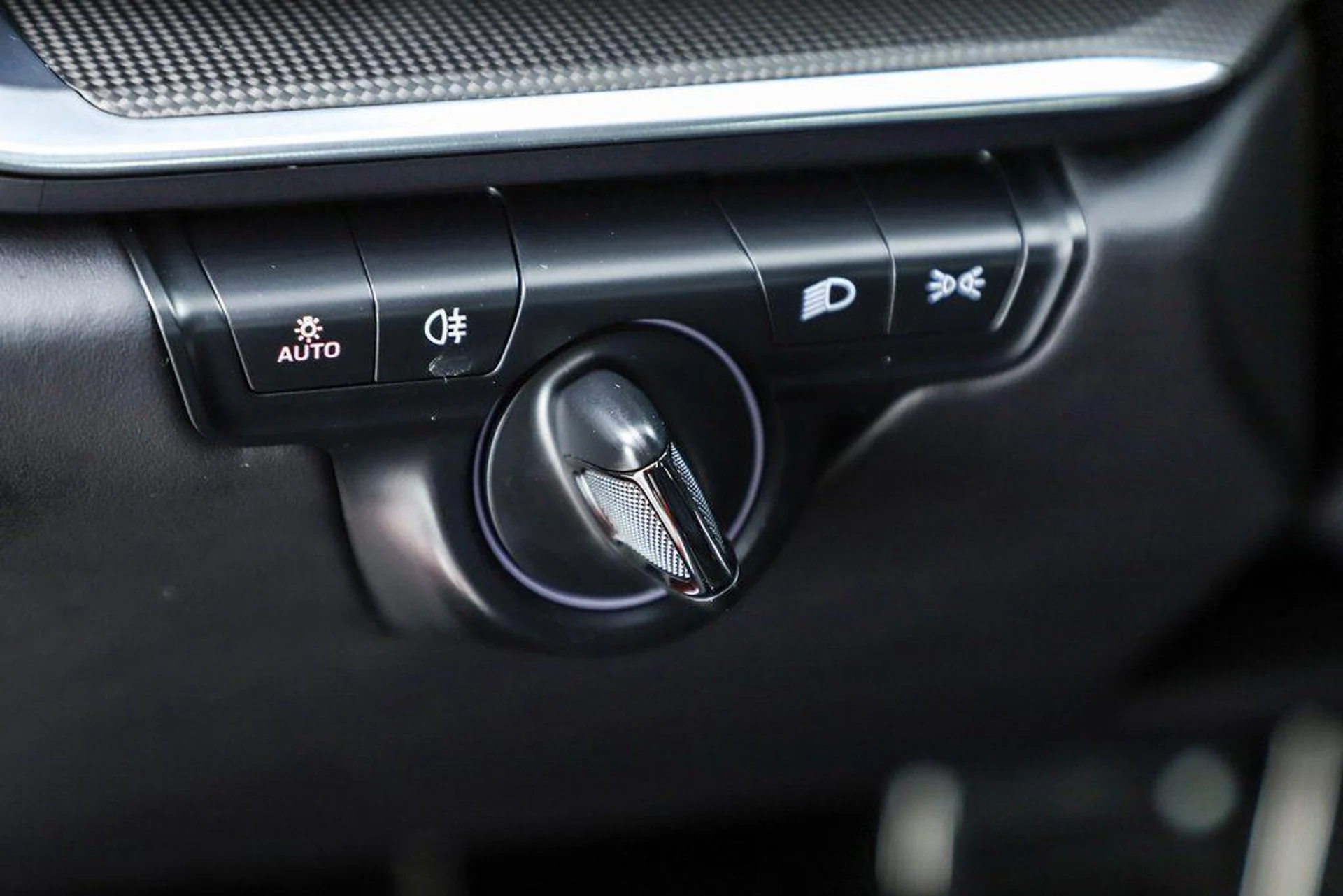 mph044_287129019_1l3_QE_Vf_RR_Si_A0b_Vkqb_Ol_WFHT_12_U_28289eadc9