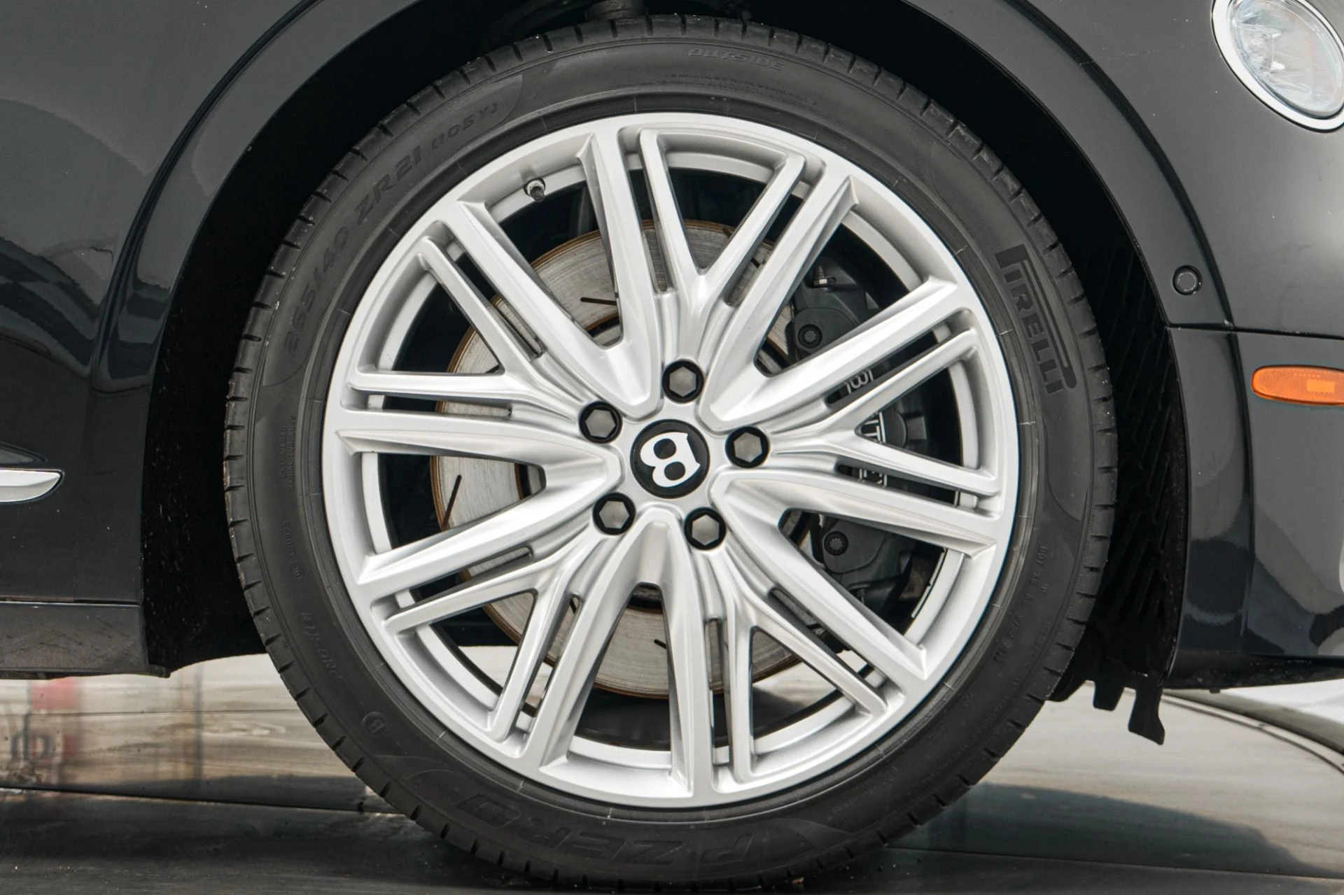 mph044_2873121529_Used_2023_Bentley_Flying_Spur_Hybrid_Four_Seat_Comfort_Specification_Contrast_Piping_and_Stitching_1772036737_244e625e83