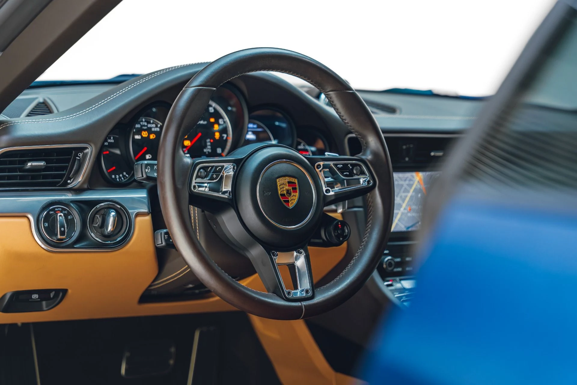 mph044_2883913013_Used_2019_Porsche_911_Turbo_1781652627_e1e8794074