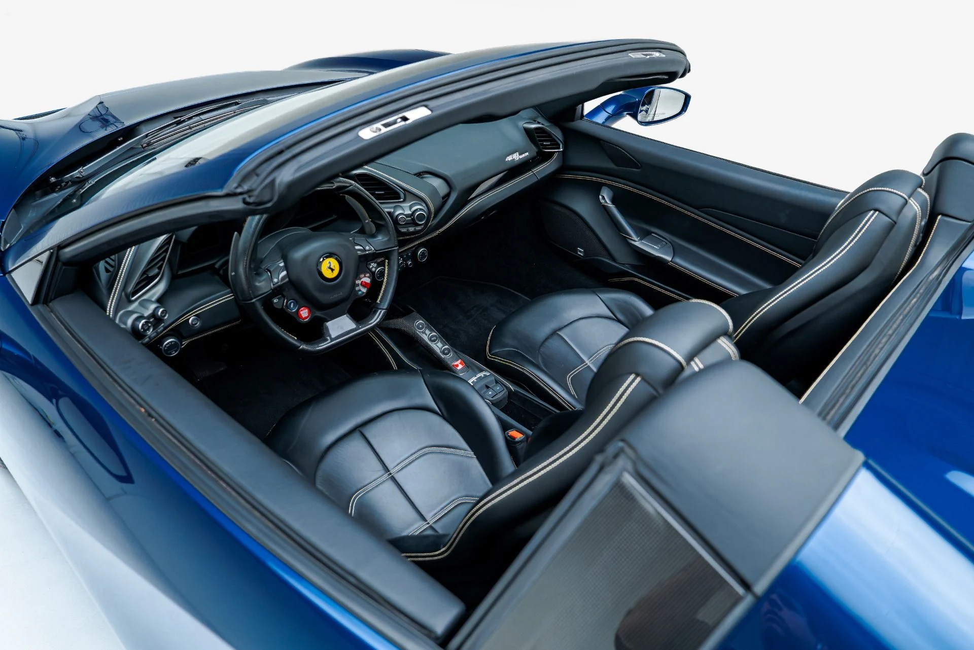 mph044_2885407638_Used_2019_Ferrari_488_Spider_1791569571_897093066c