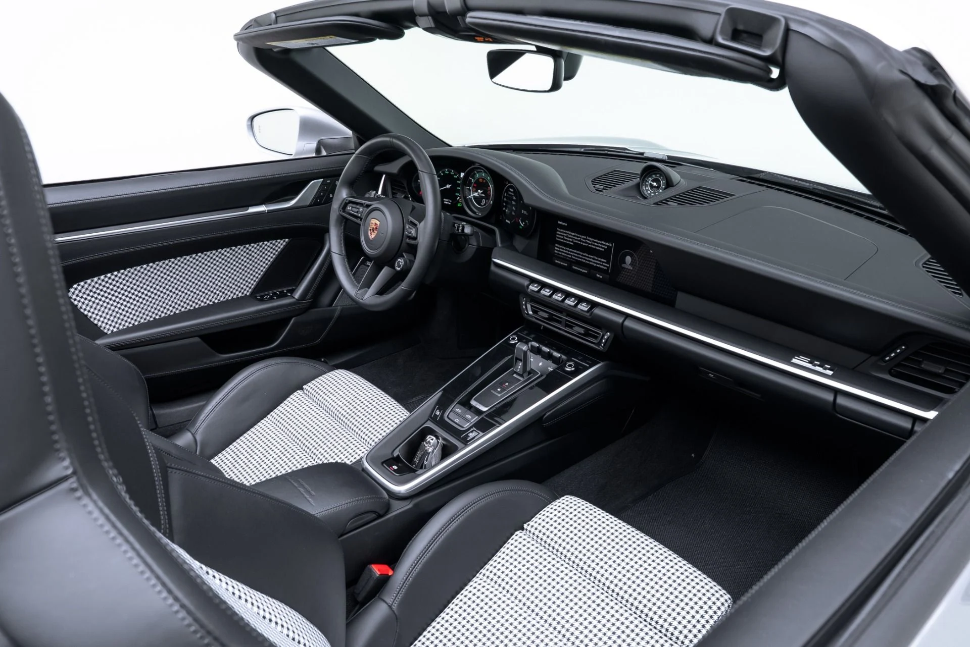 mph044_2887513240_Used_2025_Porsche_911_Turbo_S_1772494220_3950e5fa34