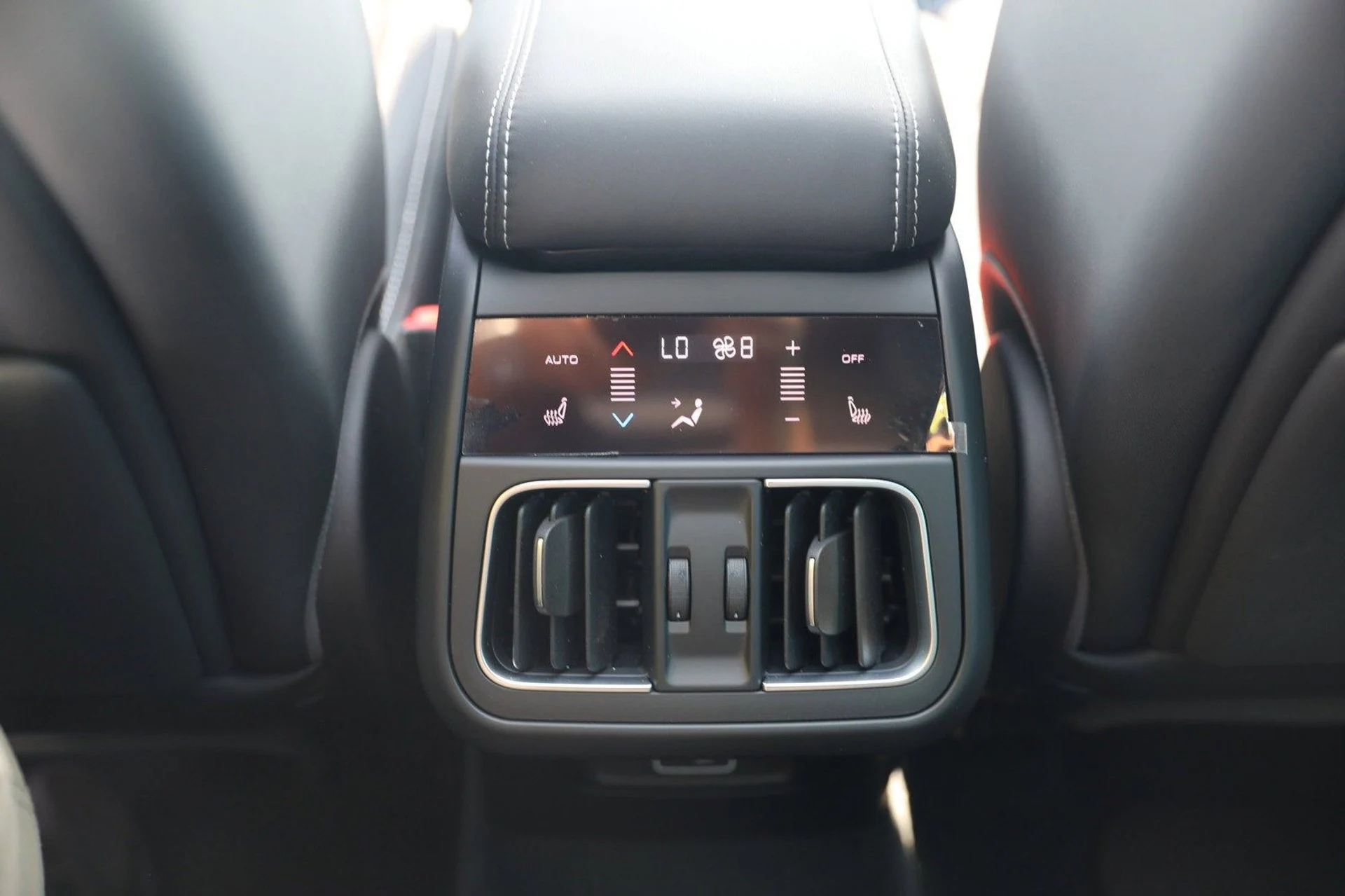 mph044_2895431664_8c8006e5556744a585990b3d4c130291_0a4c704ff2