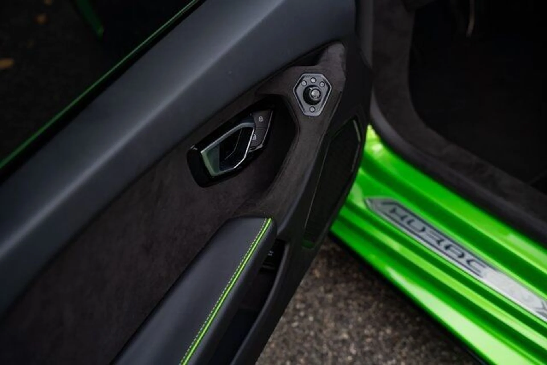 mph044_2896293229_519e14f3af3ed414c919a08e7140693a_ddc3654110