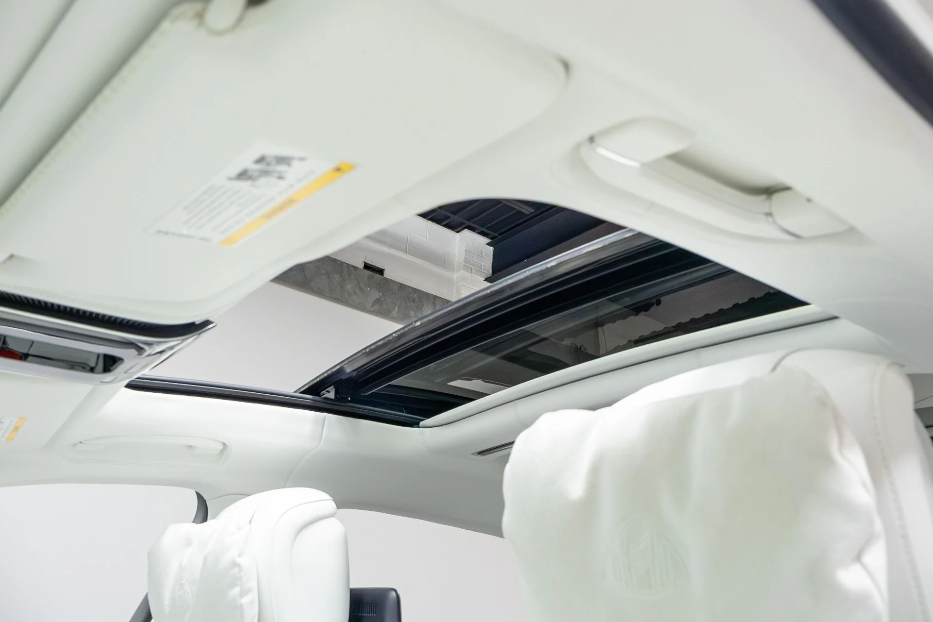 mph044_2903444816_Used_2023_Mercedes_Benz_S_Class_Maybach_S_680_4_MATIC_1776091551_79638f05c0