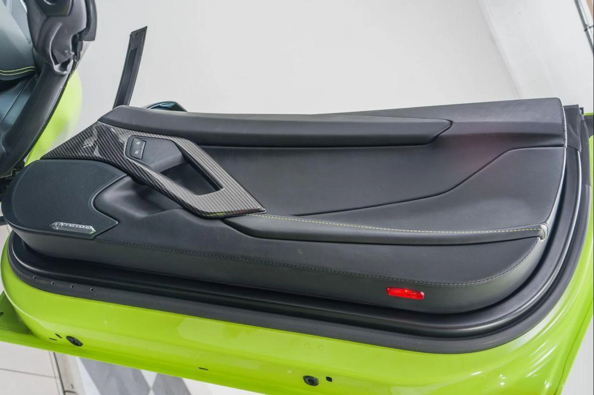 mph044_2950654801_5h_Lx_Lih6_Zp_N_Mr0x_Pv_M2ss7_Tm_Am_I_6f94e2afa0