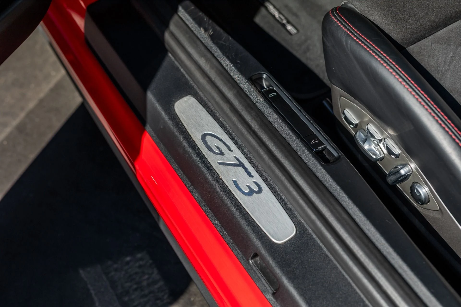 mph044_2961866018_Used_2014_Porsche_911_GT_3_1738350508_ced715406d