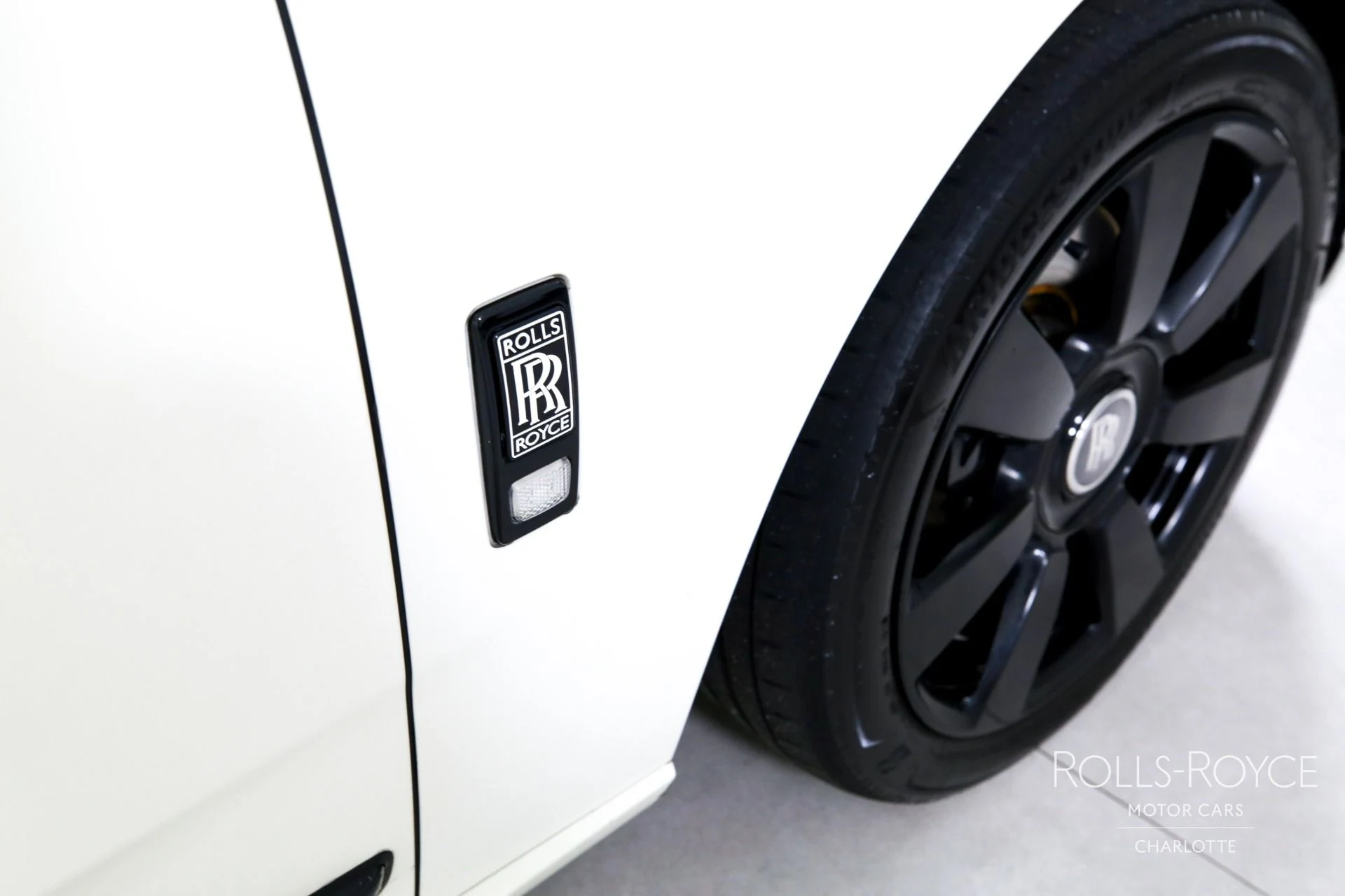 mph044_2982420035_Used_2020_Rolls_Royce_Cullinan_1772228015_49befacb4b