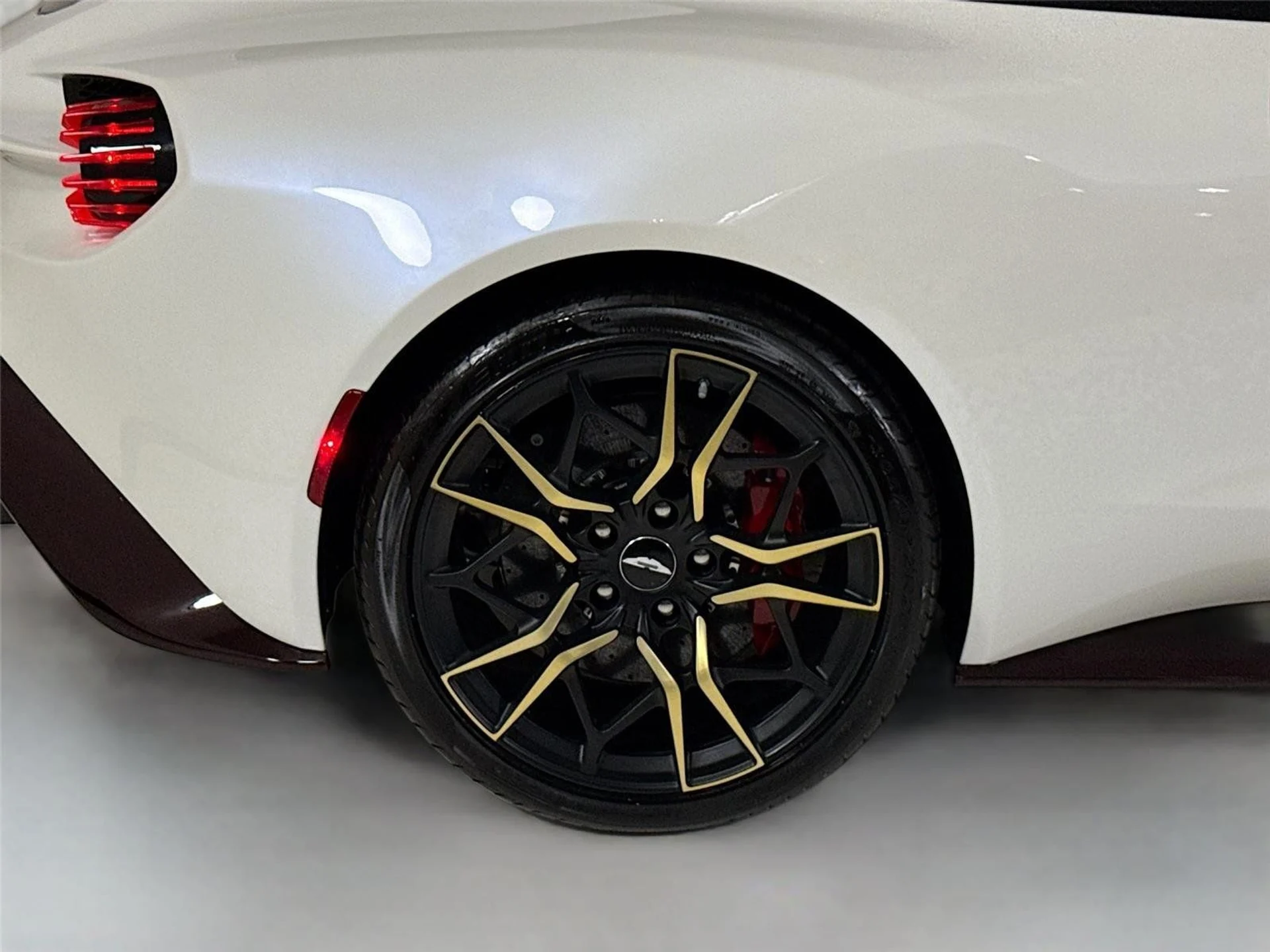 mph044_2985356598_4c7ae46bcb278143db5283638bfae693_2f7e105213