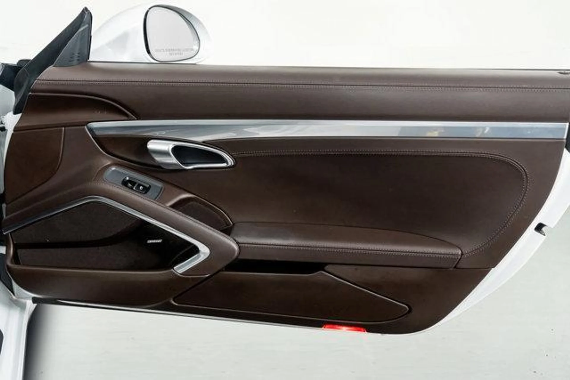 mph044_2990216143_l_YLL_Rt_EW_8e_Tnngu_Z_Ul43_I6hf8_Go_0bee9fa31f