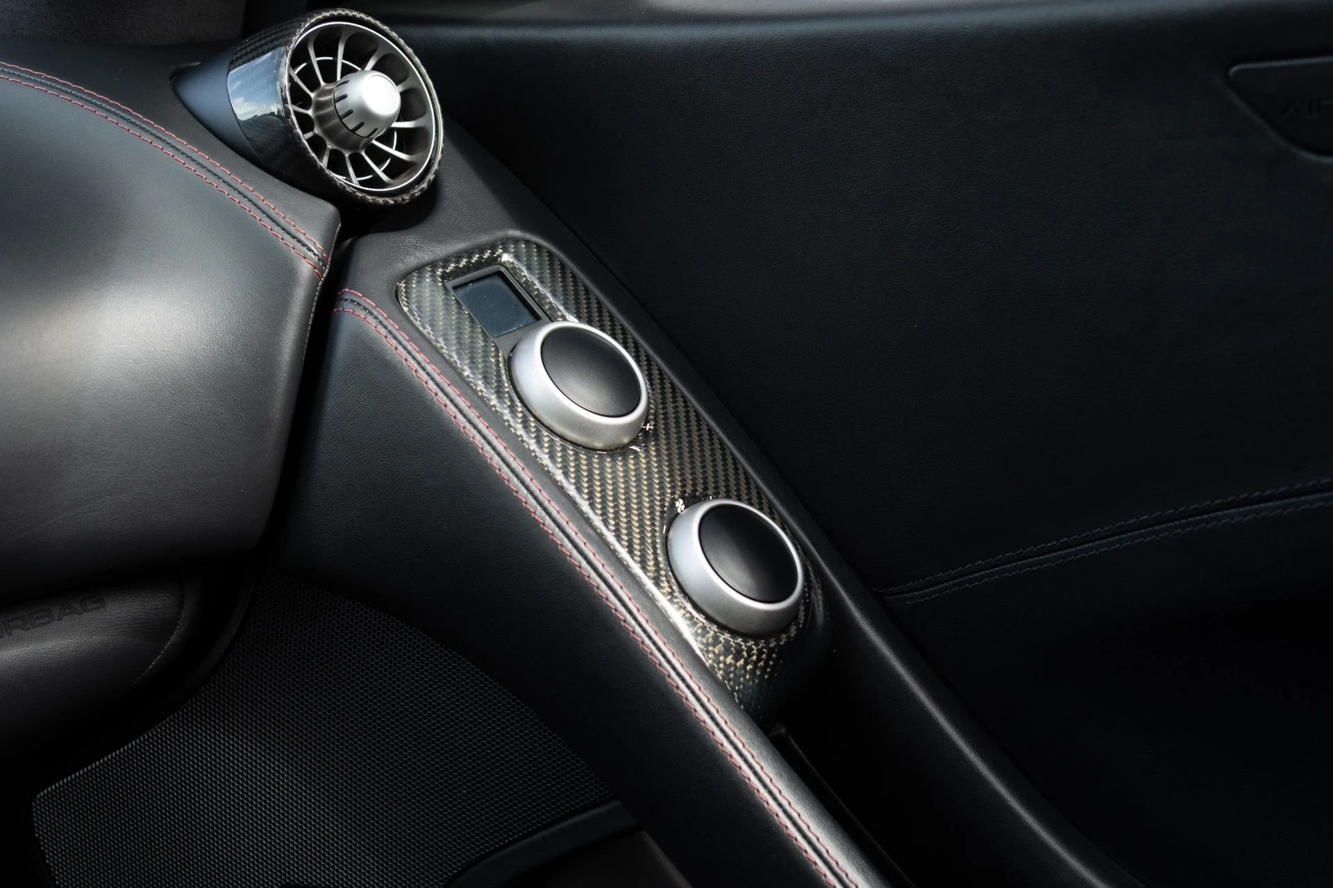 mph044_2991564659_Used_2013_Mc_Laren_MP_4_12_C_Spider_1769458558_7733fee000