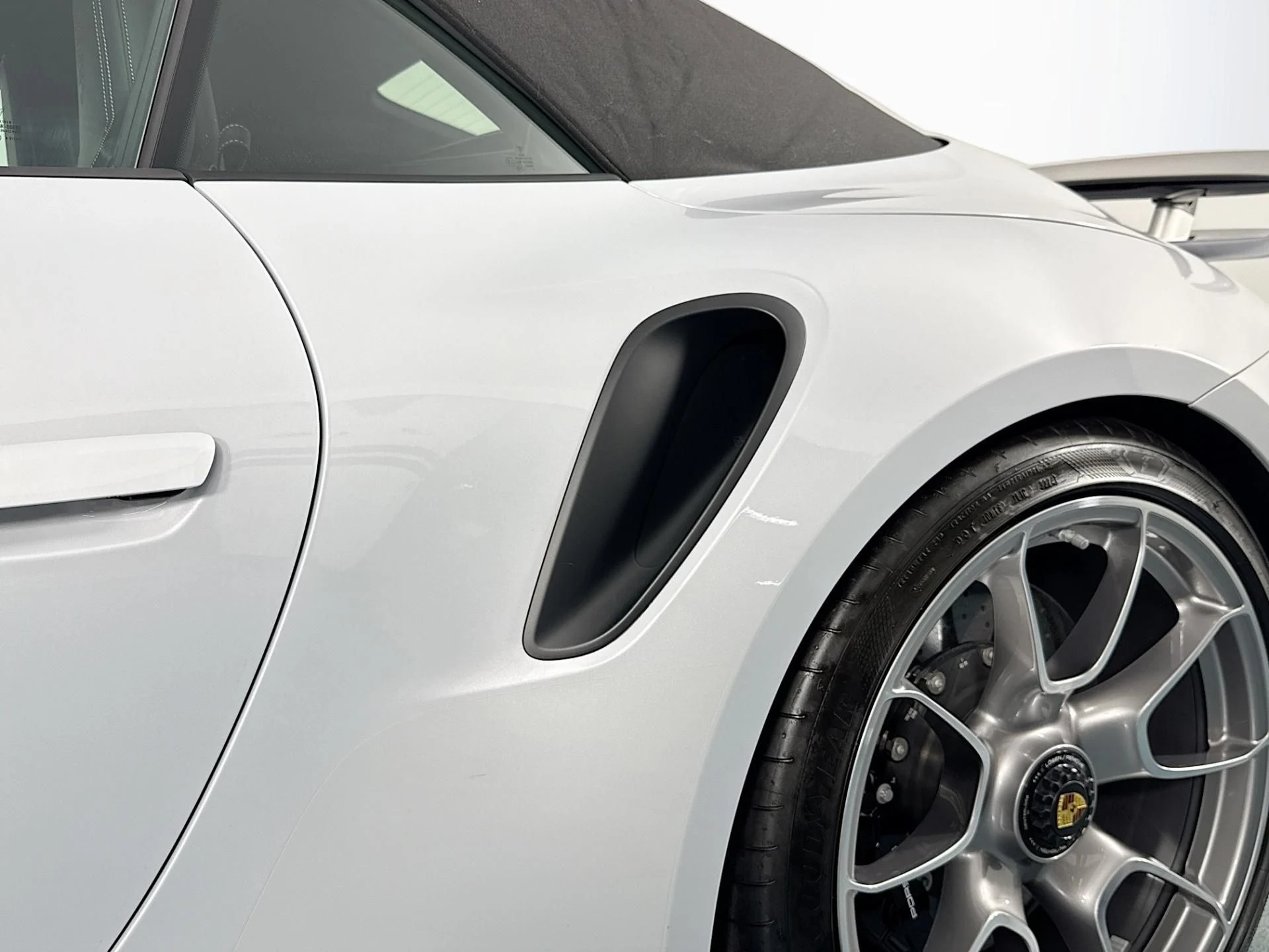 mph044_3032494511_Used_2025_Porsche_911_Turbo_S_1784676762_7a7865c859