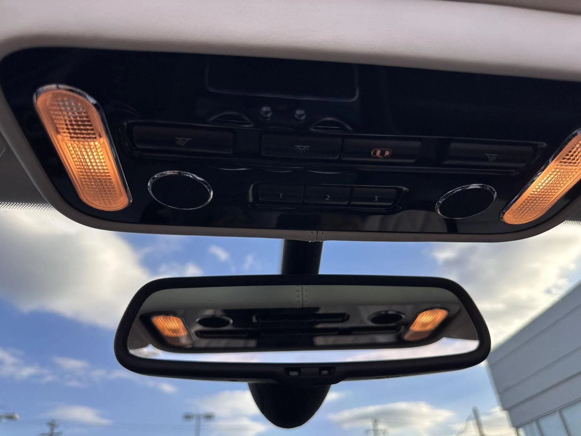 mph044_3049881332_76051ba06b05e34b4d753bca727152f0_ebedcea7a2