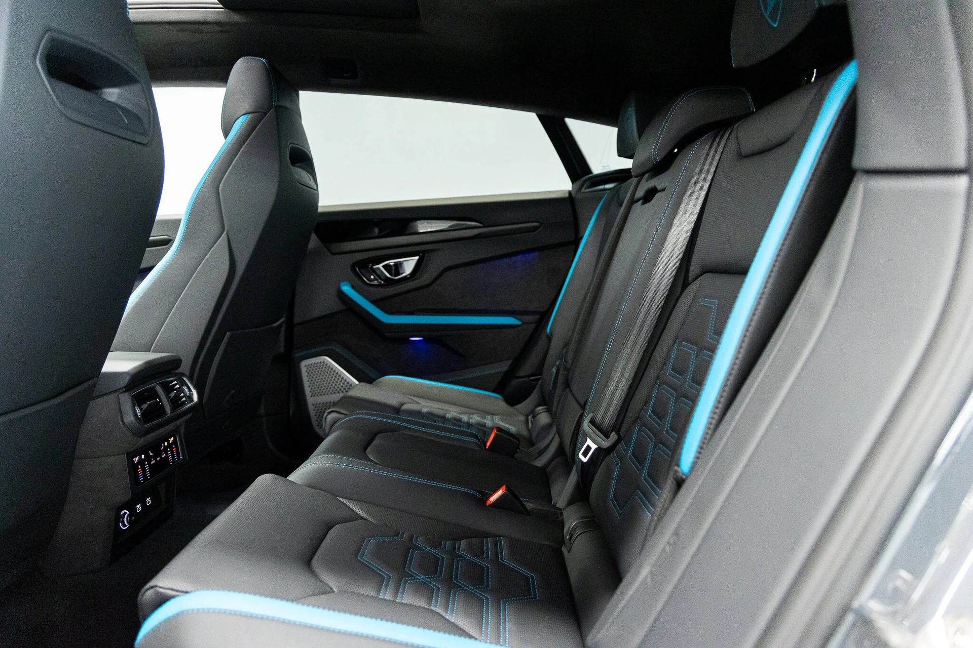 mph044_3055910922_a8cf22f799658288dbe42245a9a39ad9x_3ec14040ee