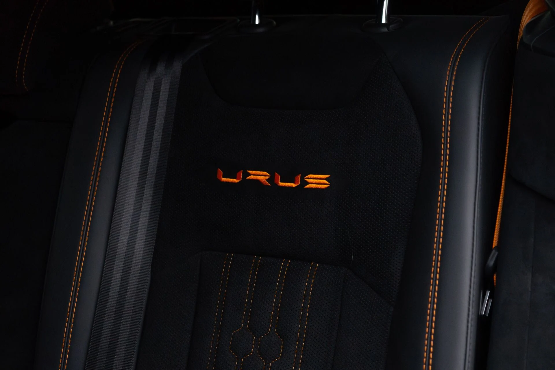 mph044_3065774819_Used_2023_Lamborghini_Urus_Performante_1764644913_f09ff3db82