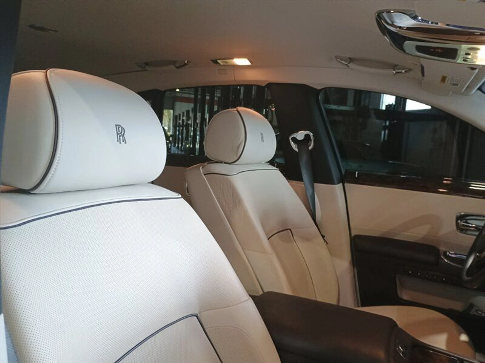 mph044_3067160767_35c36757f0_800_6cded00767