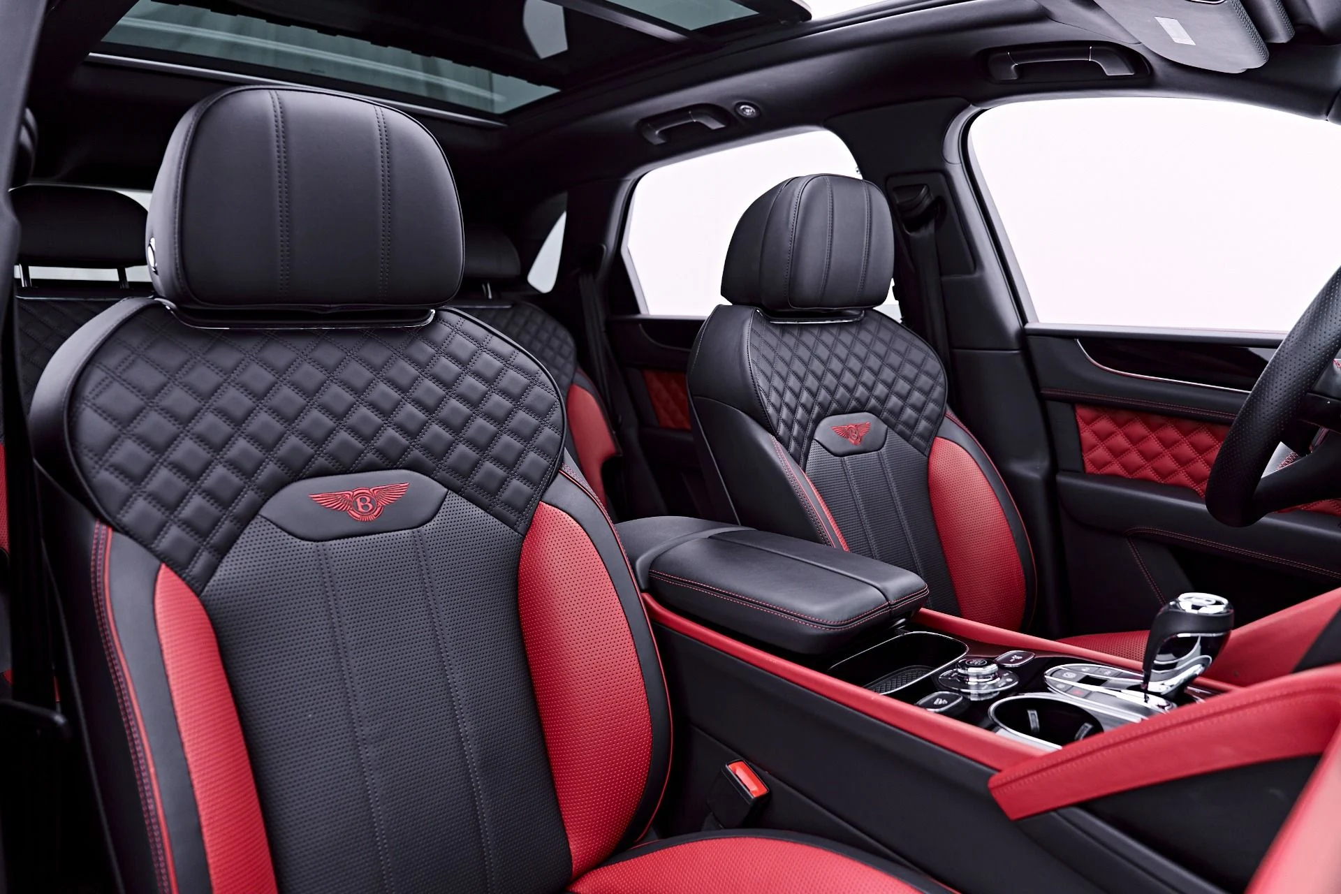 mph044_3114754360_Used_2023_Bentley_Bentayga_S_1782967358_3a4480f216