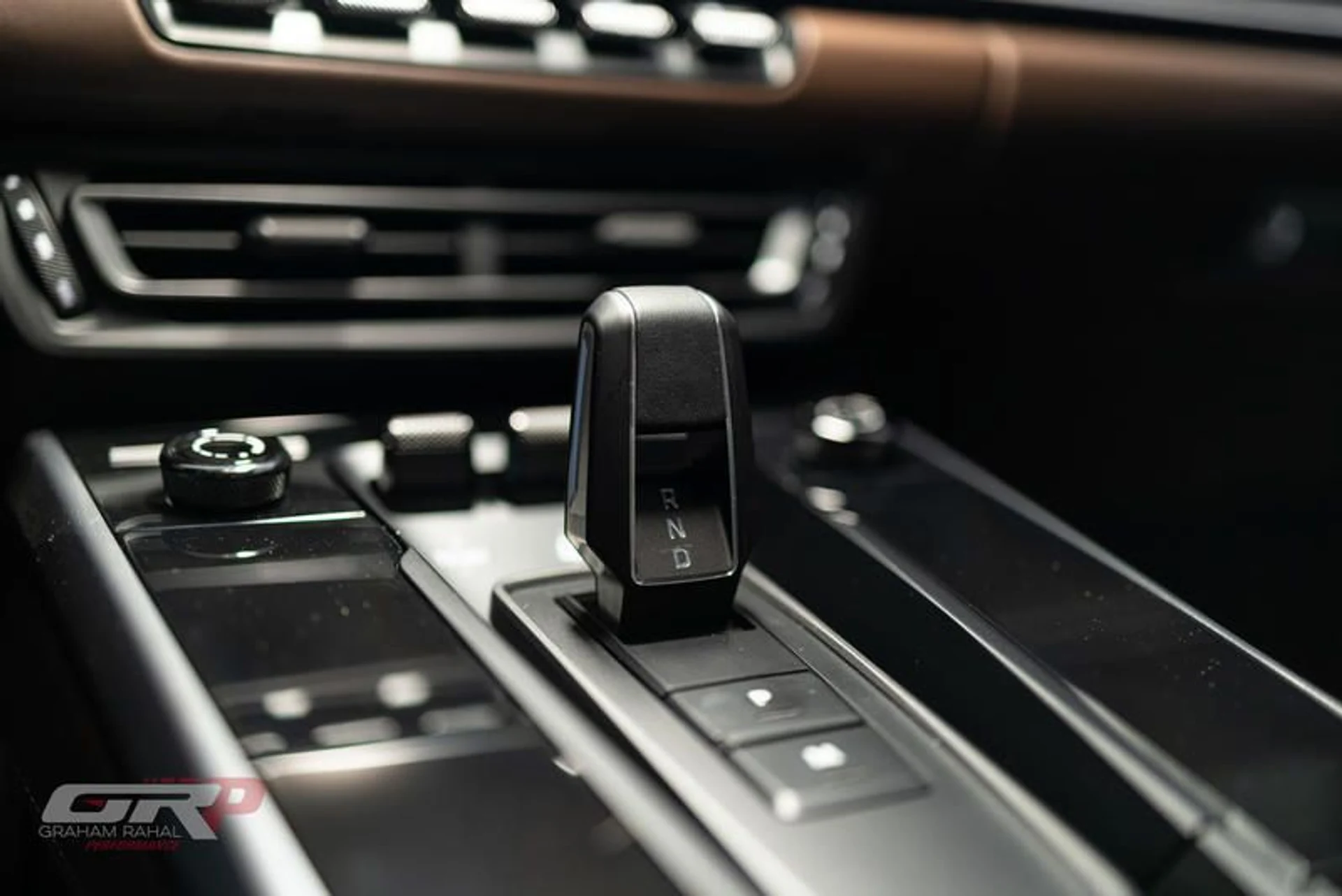 mph044_3117342238_775_C56_AE_9_D85_407_F_9914_0_C3688_C9_F082_f00a961973