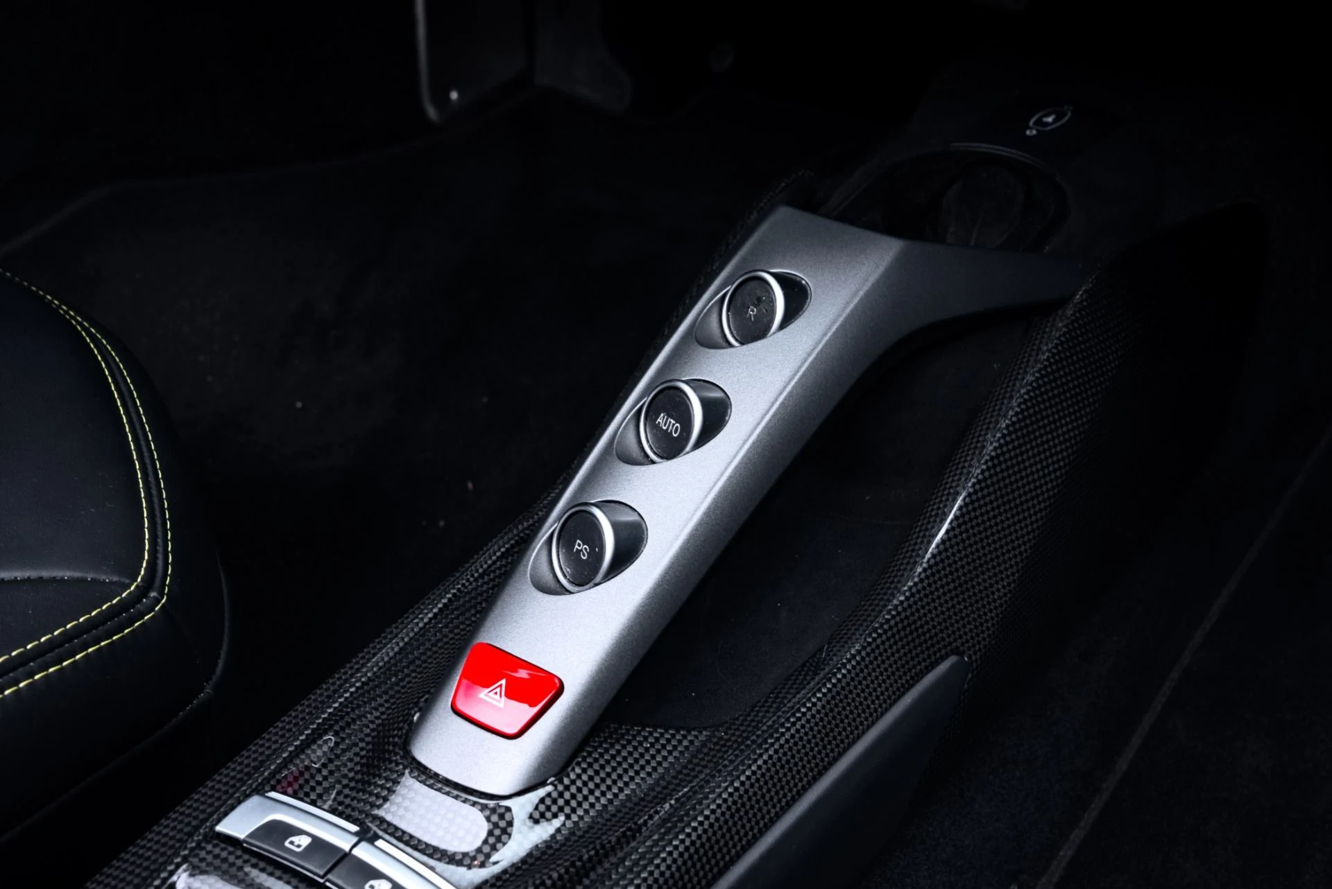 mph044_3128383720_Used_2018_Ferrari_488_Spider_1771880321_b8c17811c1