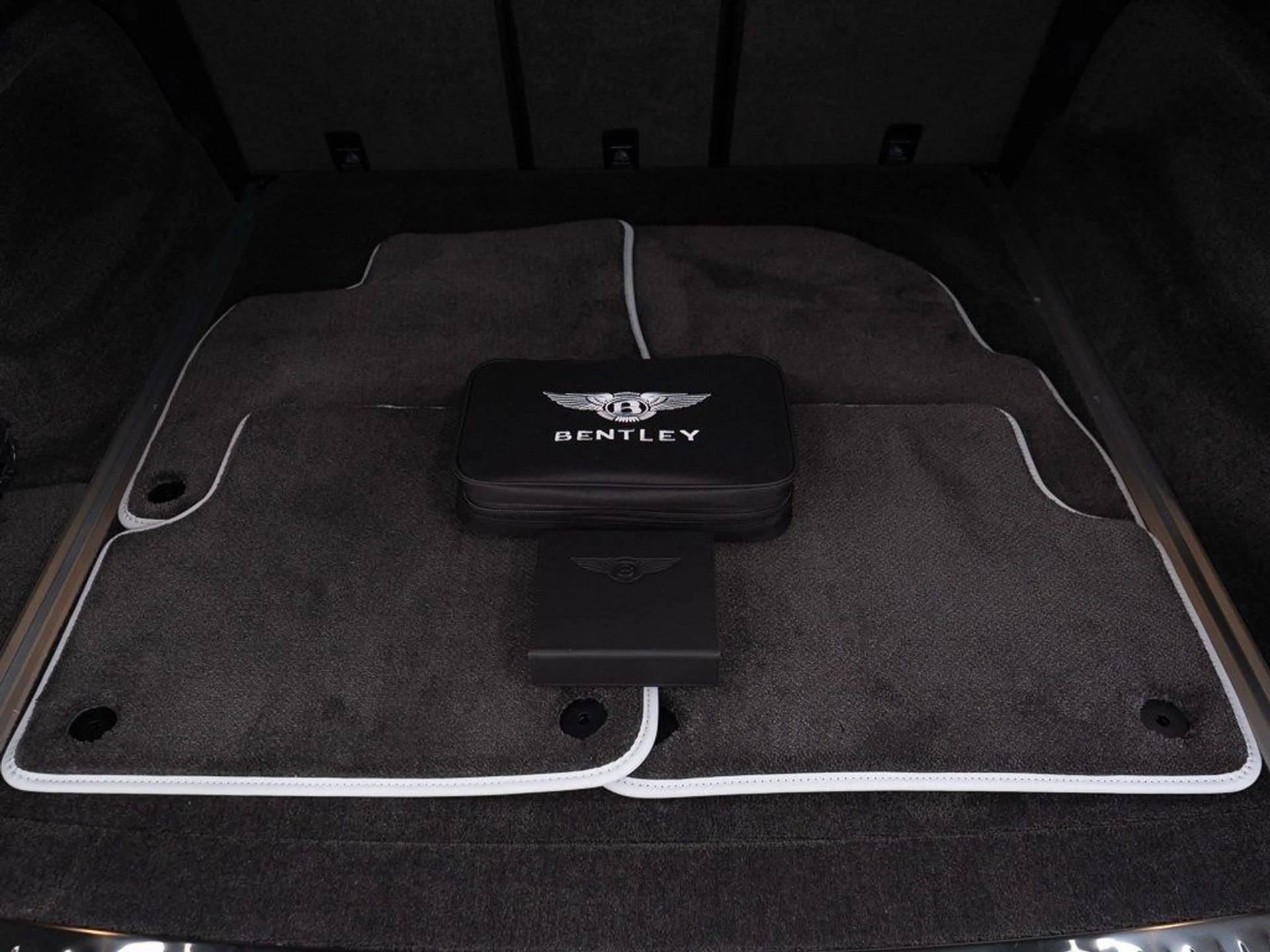 mph044_3141069786_9a074fe928b16ba73d10cb9e8f837ed1_bb48af2563