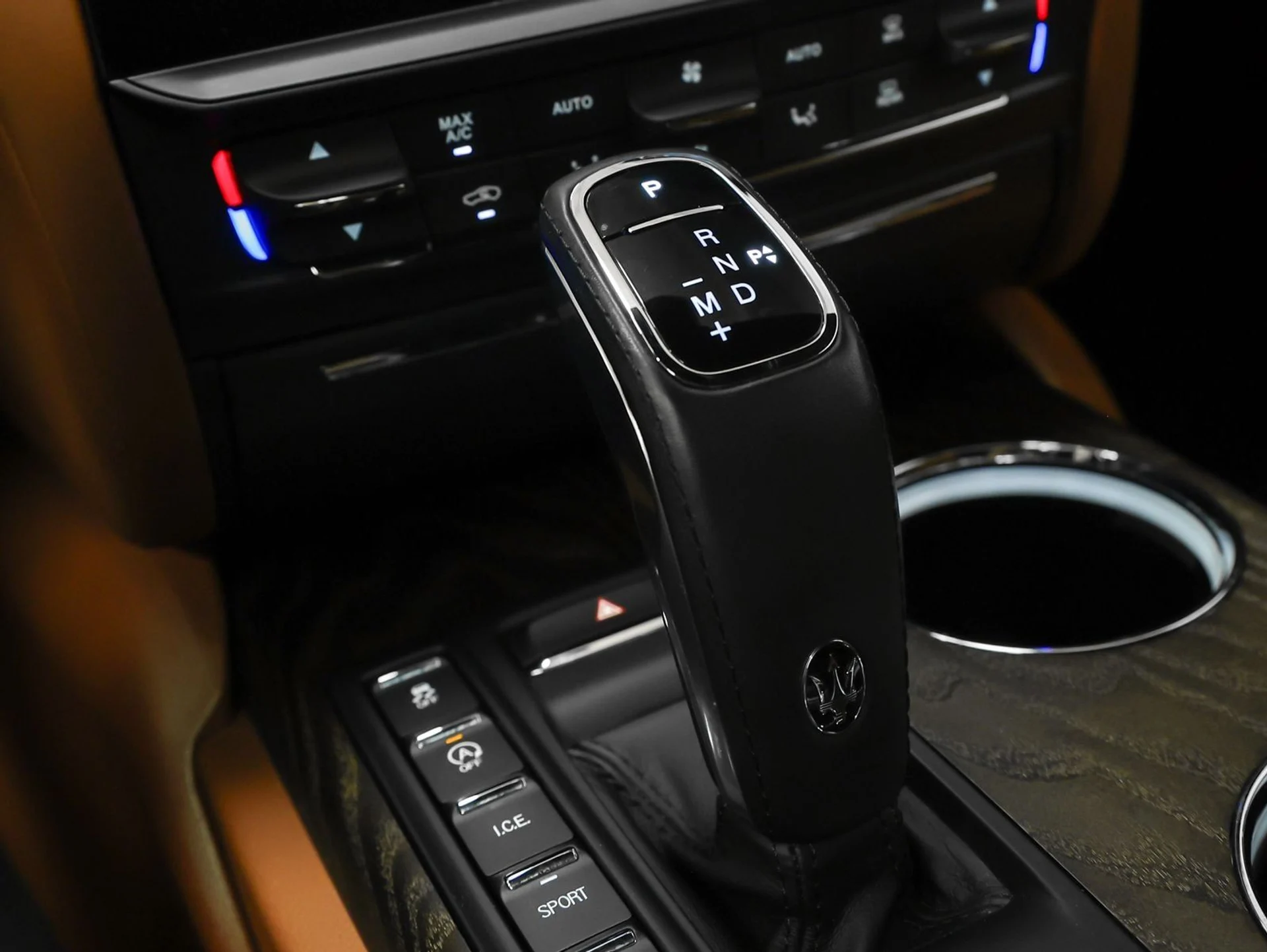 mph044_3160967227_45_44c12f51ae