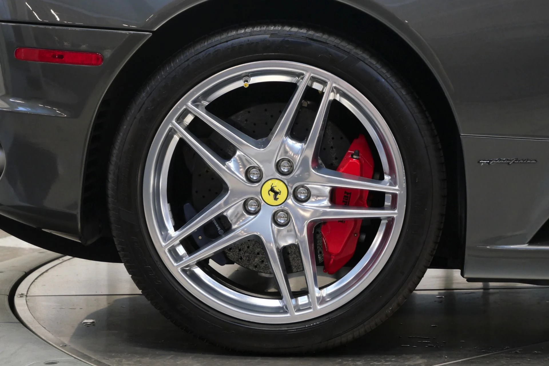 mph044_3167679163_Used_2005_Ferrari_F430_1760551020_520ebd01be