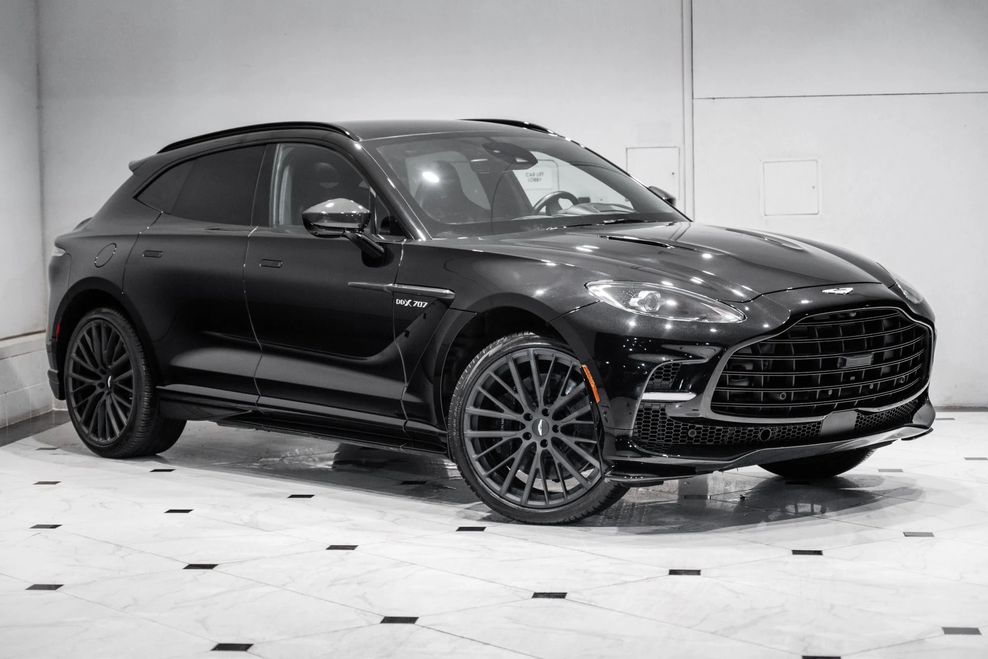 mph044_319248733_New_2023_Aston_Martin_DBX_707_1785777382_7ca0402ed1