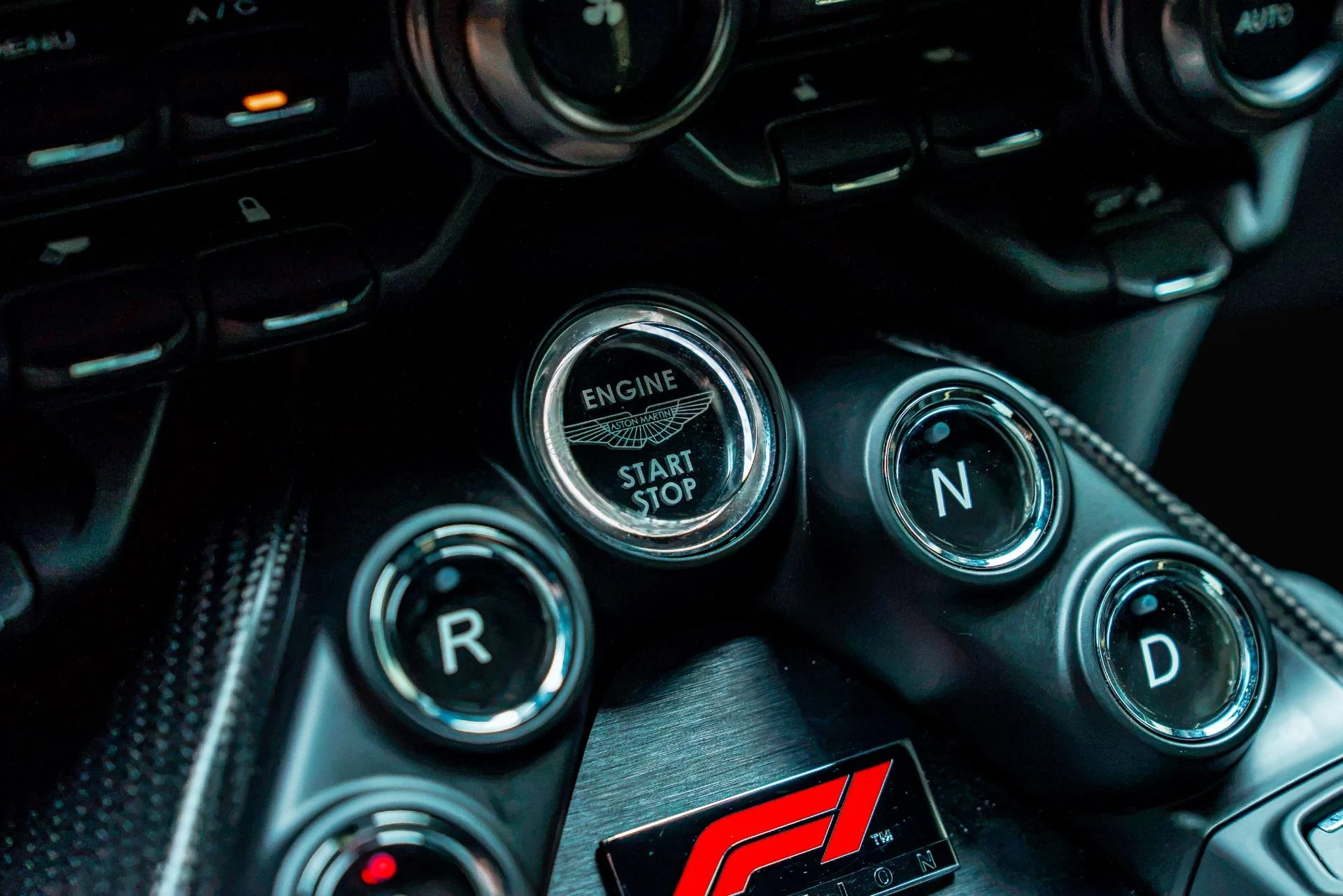 mph044_3194646160_Used_2023_Aston_Martin_Vantage_F1_Edition_1783661225_10a66478ab
