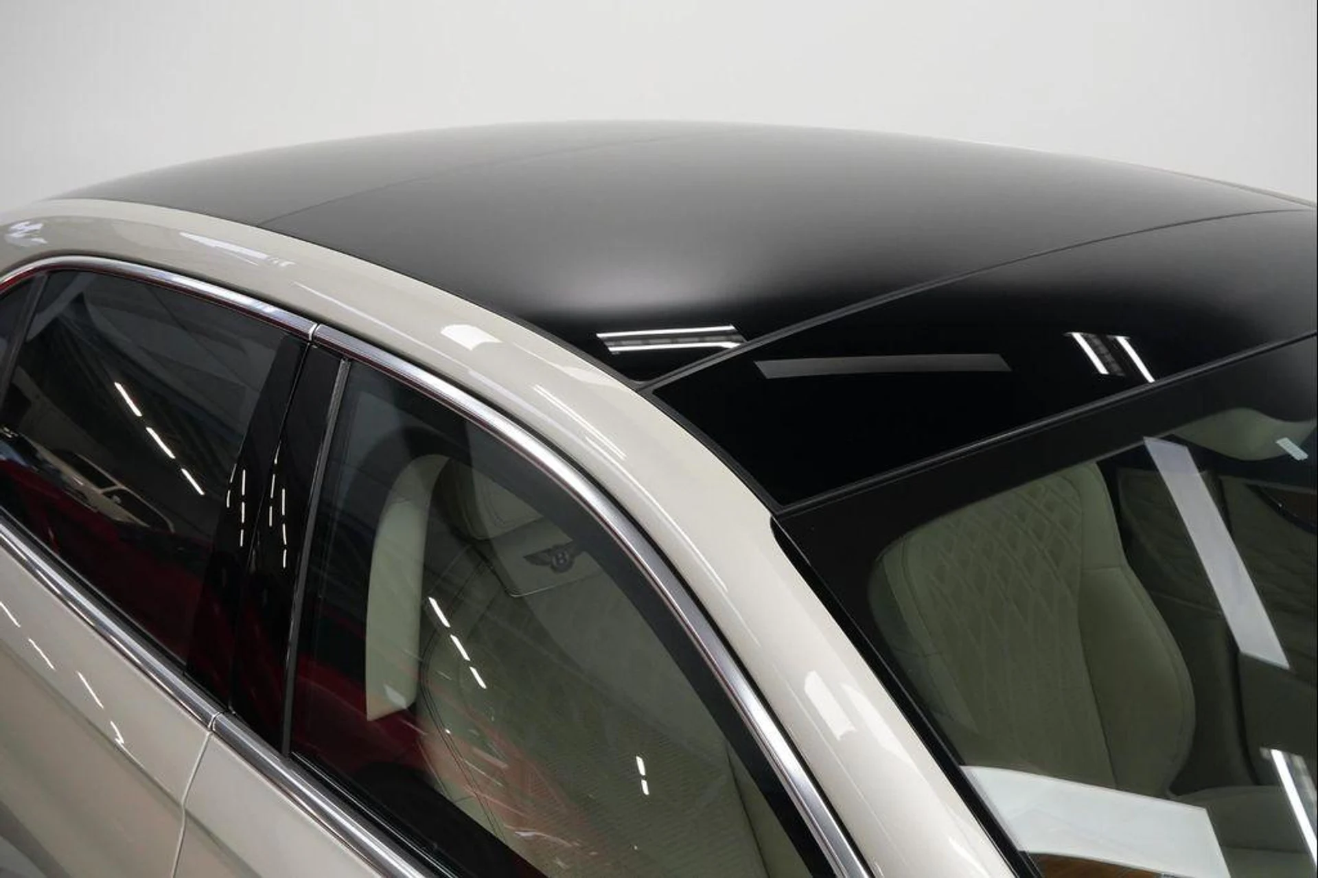 mph044_3207324672_5ib40_2n_H0_B1qwh_H6_VD_Ok_BN_Os4_b33cfb3052