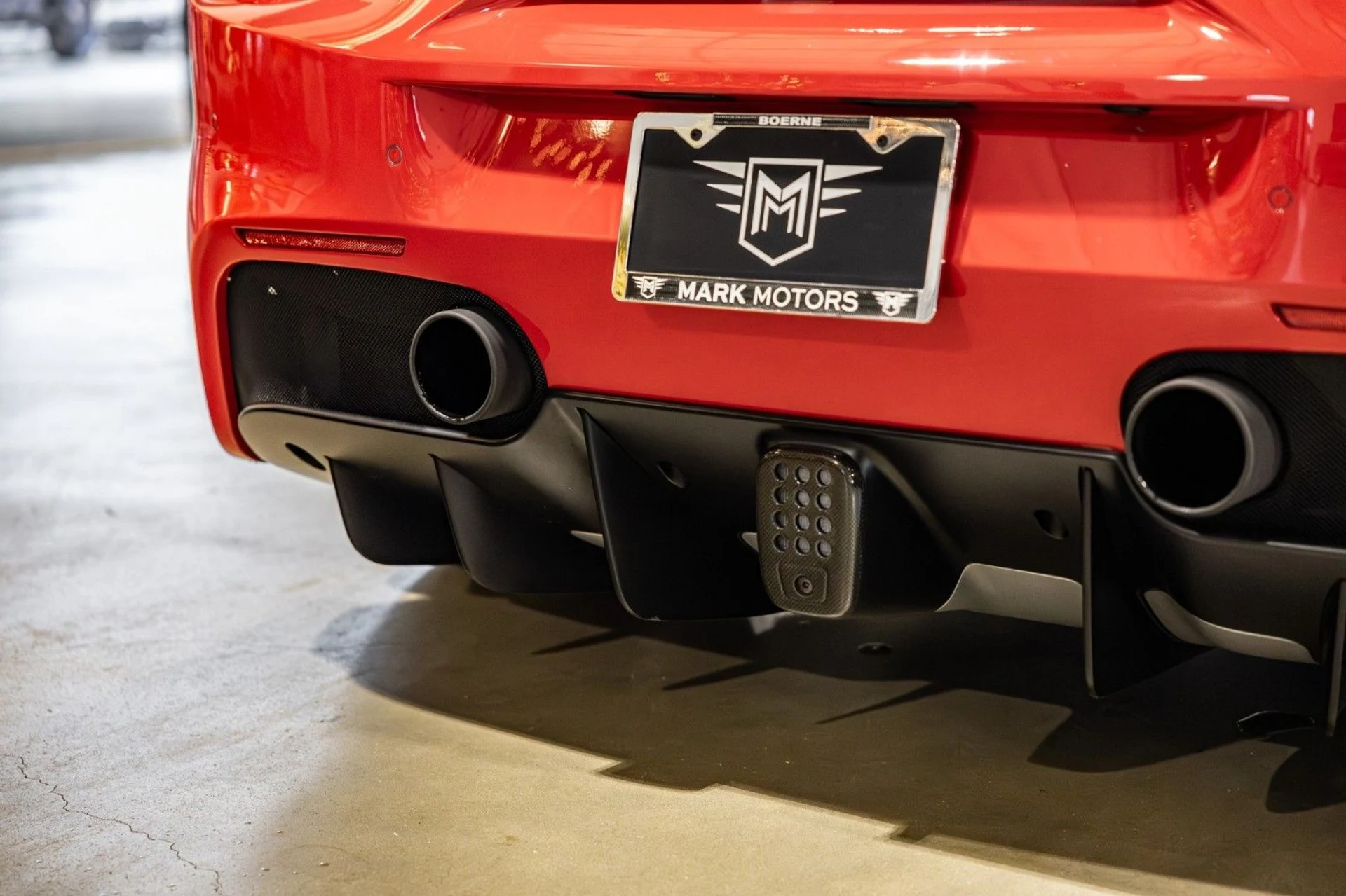 mph044_3224517073_y_Q_b7d40fb4b0