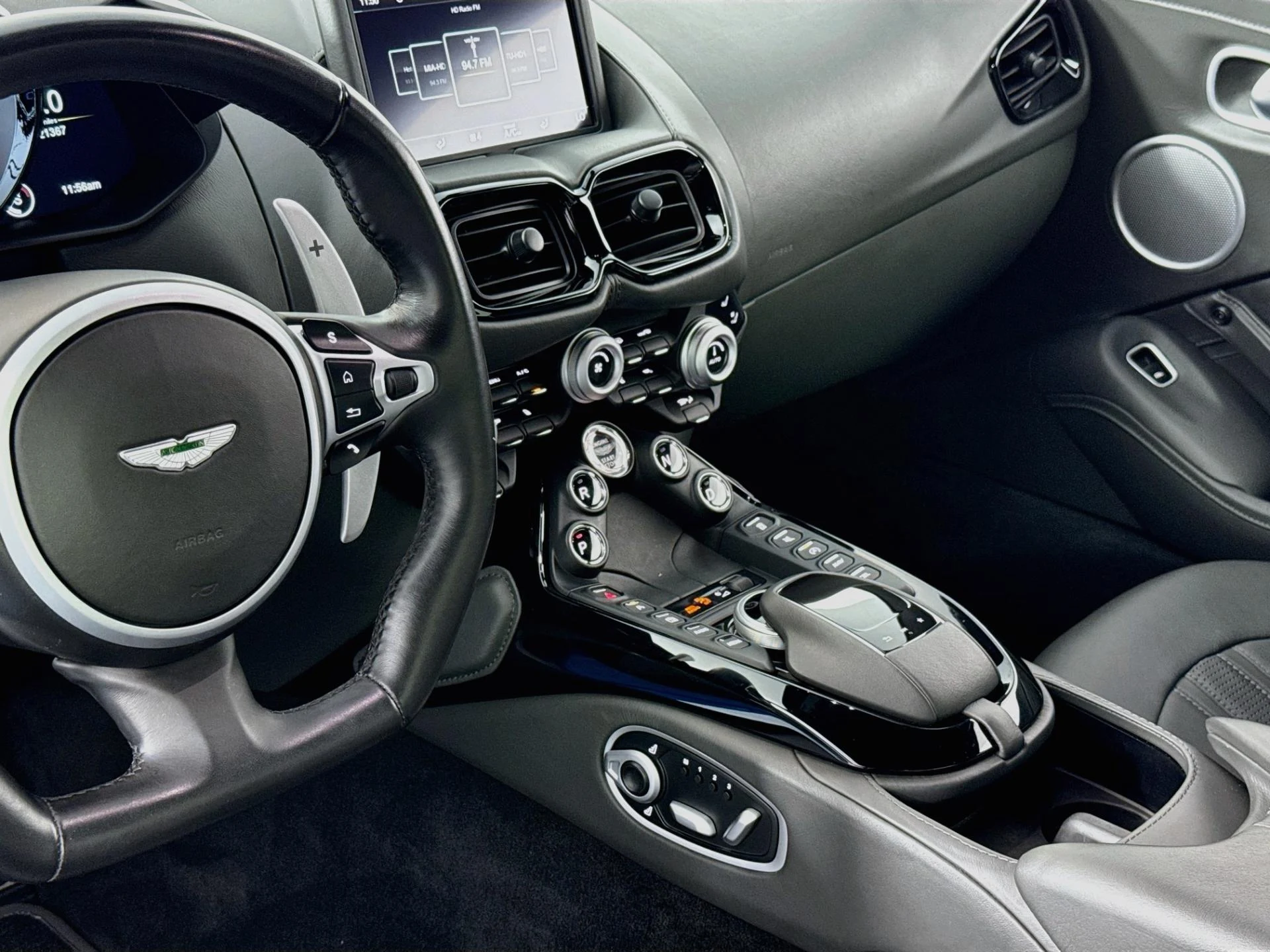 mph044_3245145164_Used_2020_Aston_Martin_Vantage_1791218644_7c44c16726
