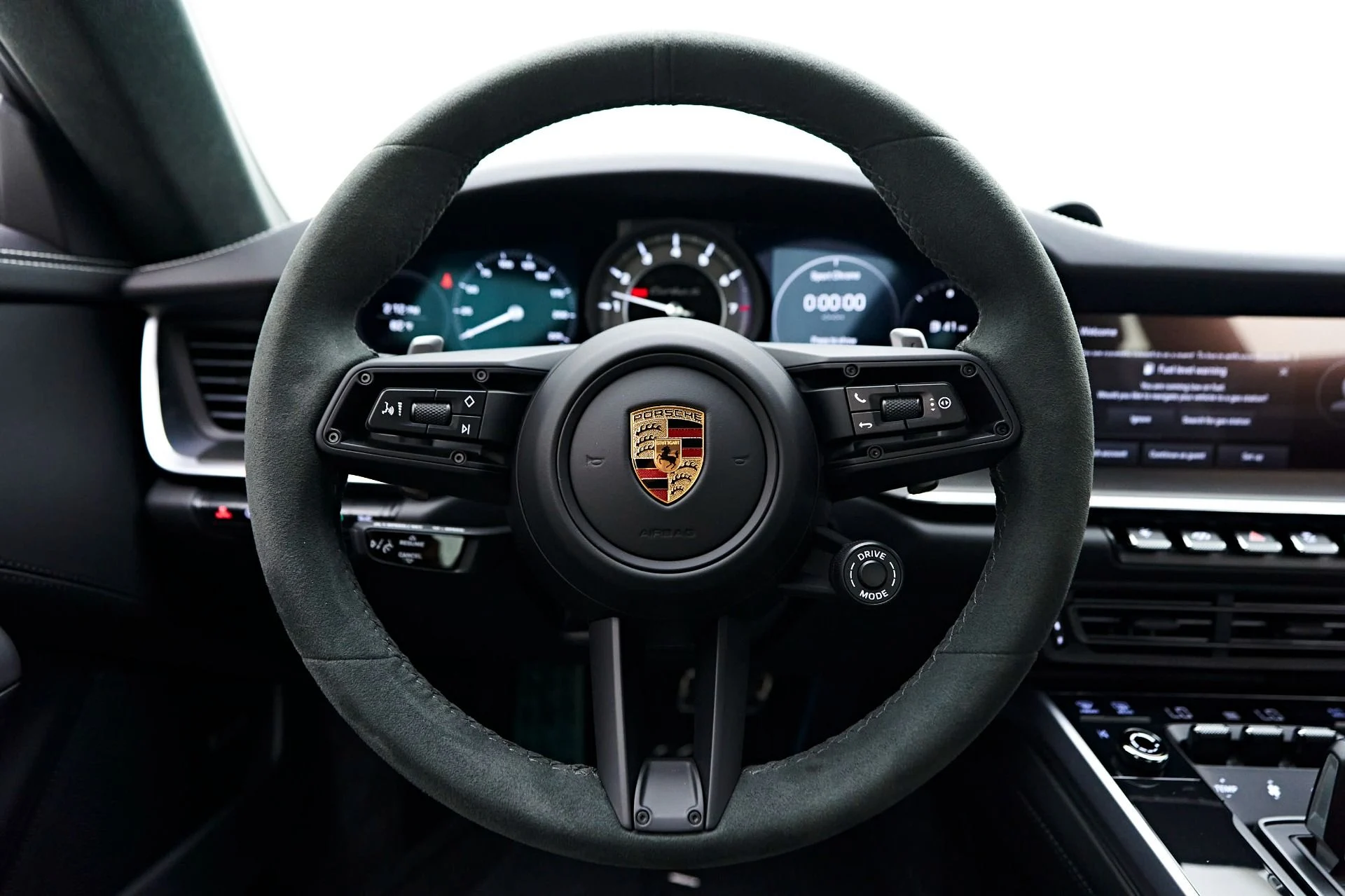 mph044_3275131218_Used_2024_Porsche_911_Turbo_S_1723857576_b466010152